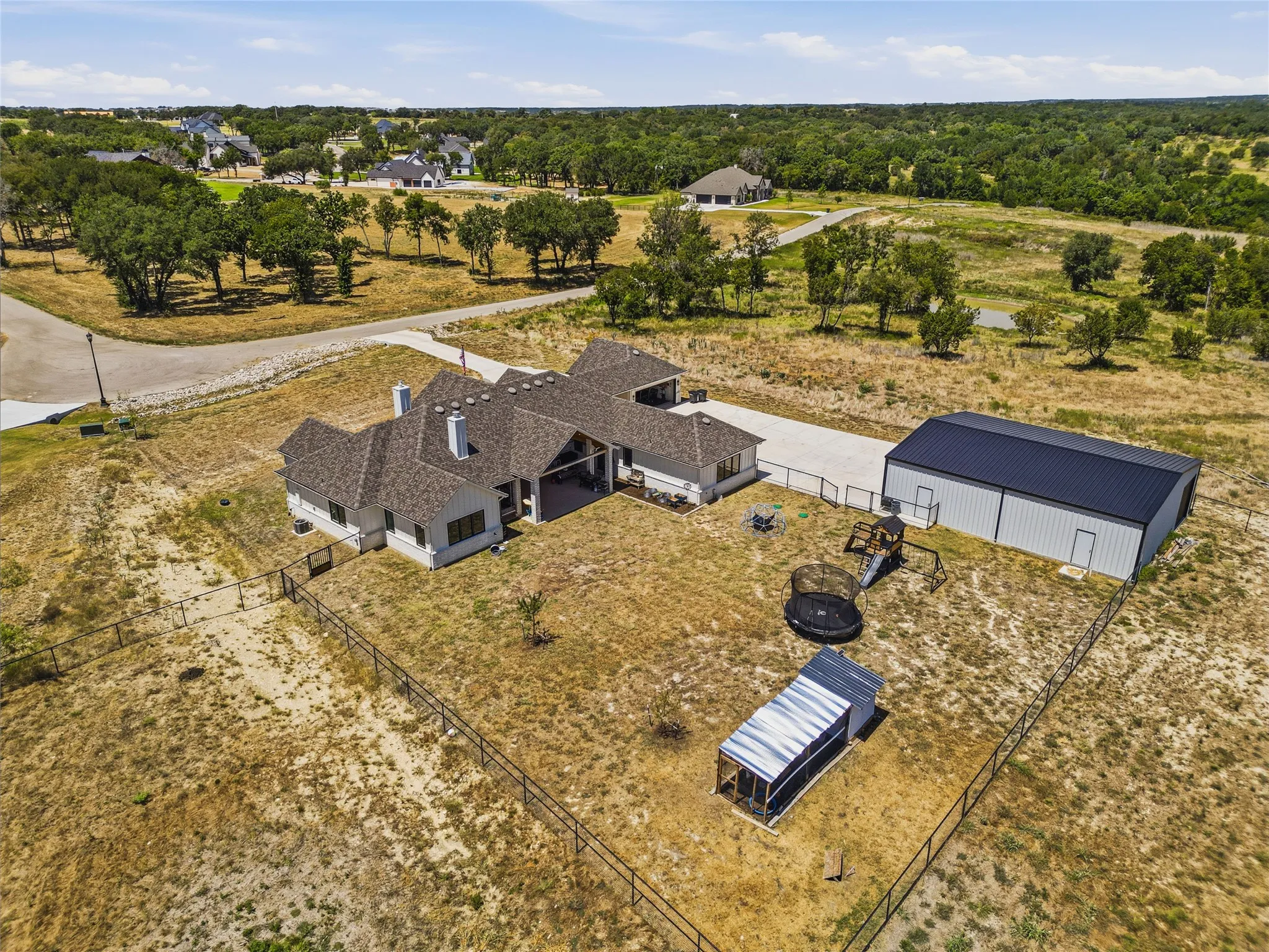 Single Family Residence For Sale in Parker County , 212 Dan Russell Bend, Weatherford, Texas 76087, 5 Bedroom, 4 Bathroom, 4 Garage spaces, 3,395 Sqft, built in 2024, mls#21370278, Real Estate Agent in Weatherford, Homes For Sale in Parker county, Homes For Sale in Weatherford, Realtor in Weatherford Texas, Real Estate Brokerage Independent Realty Texas, Luminita Cordes Realtor