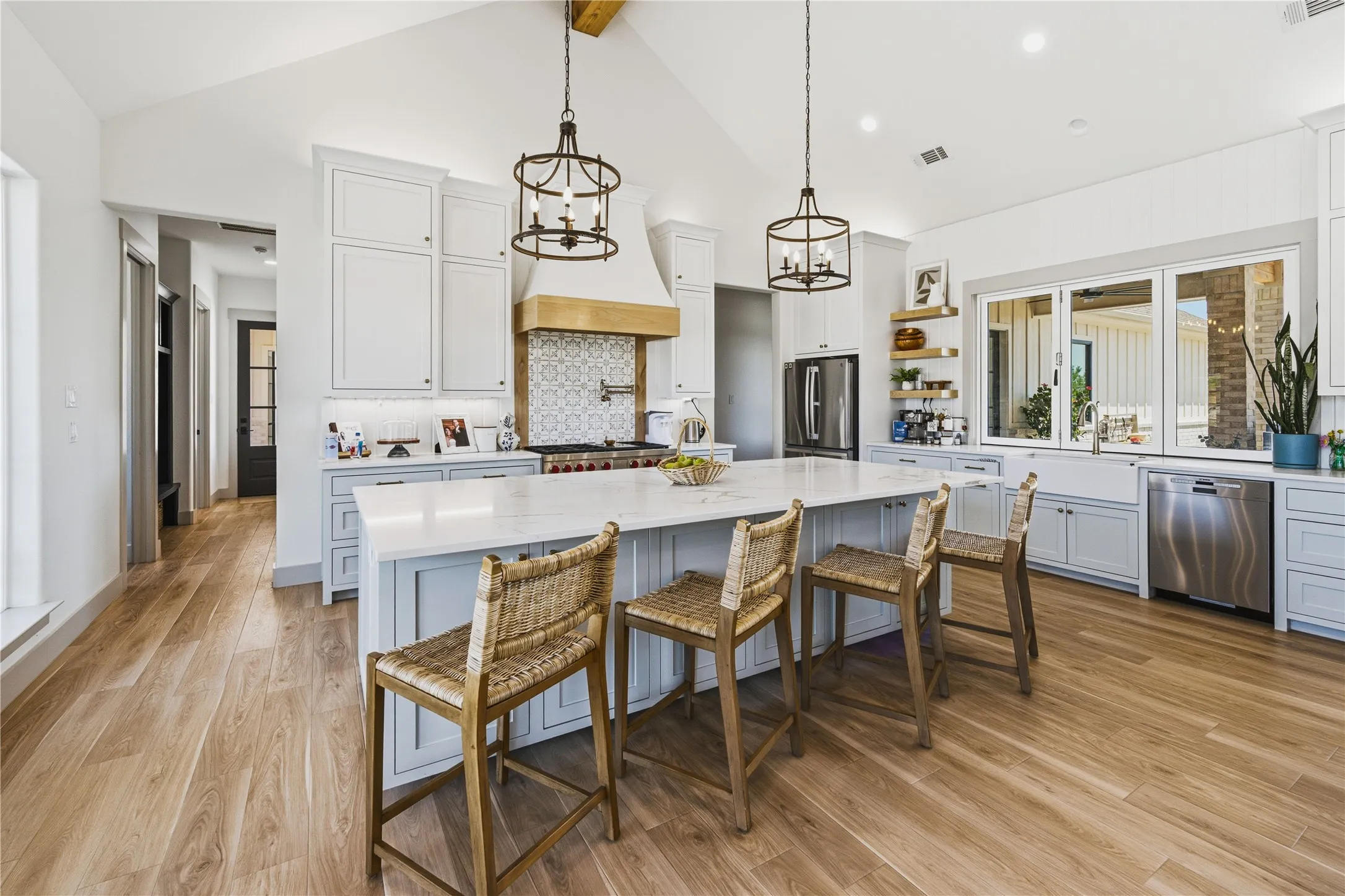 Single Family Residence For Sale in Parker County , 212 Dan Russell Bend, Weatherford, Texas 76087, 5 Bedroom, 4 Bathroom, 4 Garage spaces, 3,395 Sqft, built in 2024, mls#21370278, Real Estate Agent in Weatherford, Homes For Sale in Parker county, Homes For Sale in Weatherford, Realtor in Weatherford Texas, Real Estate Brokerage Independent Realty Texas, Luminita Cordes Realtor