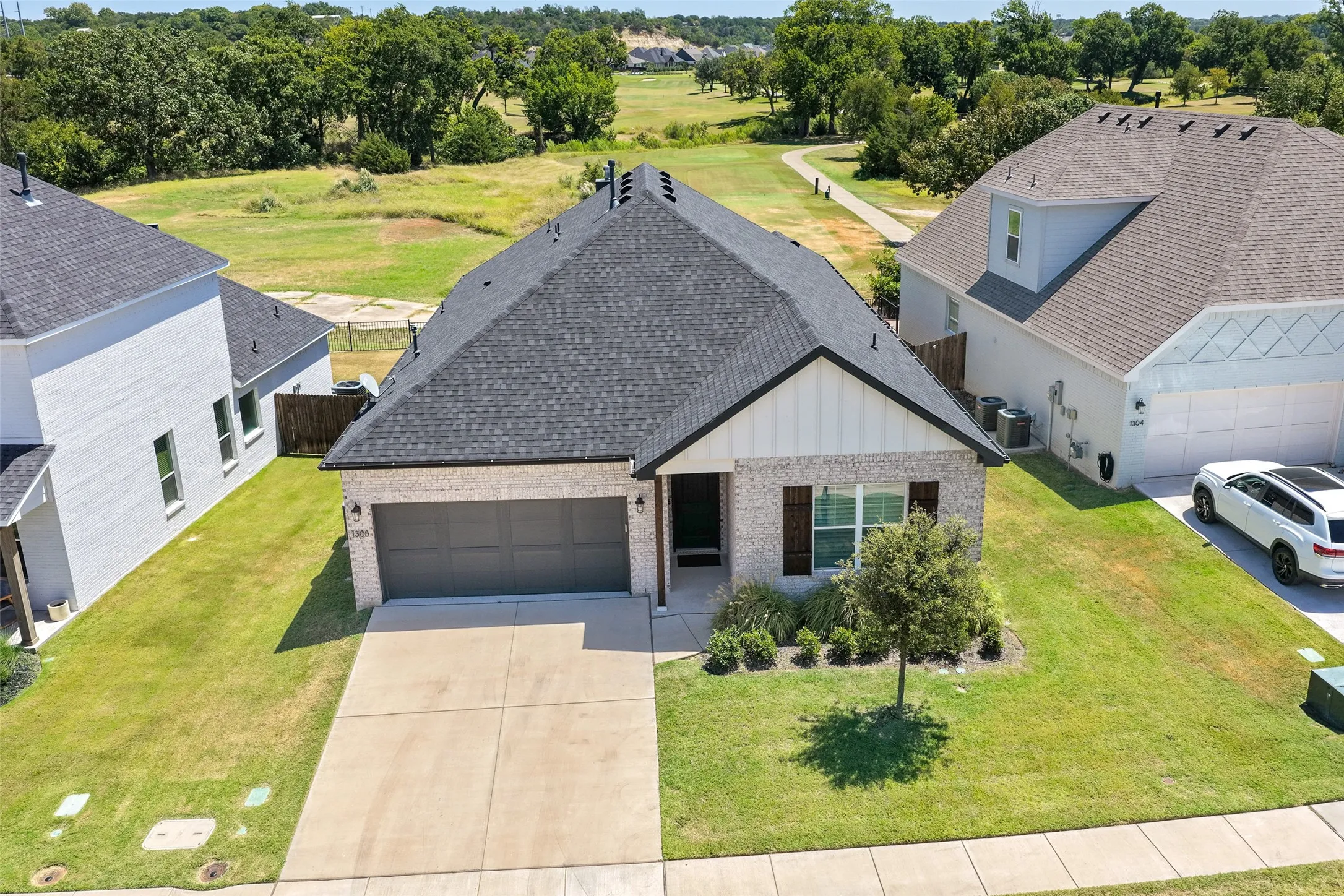 Aerial view with Oeste Golf Course in your back yard.