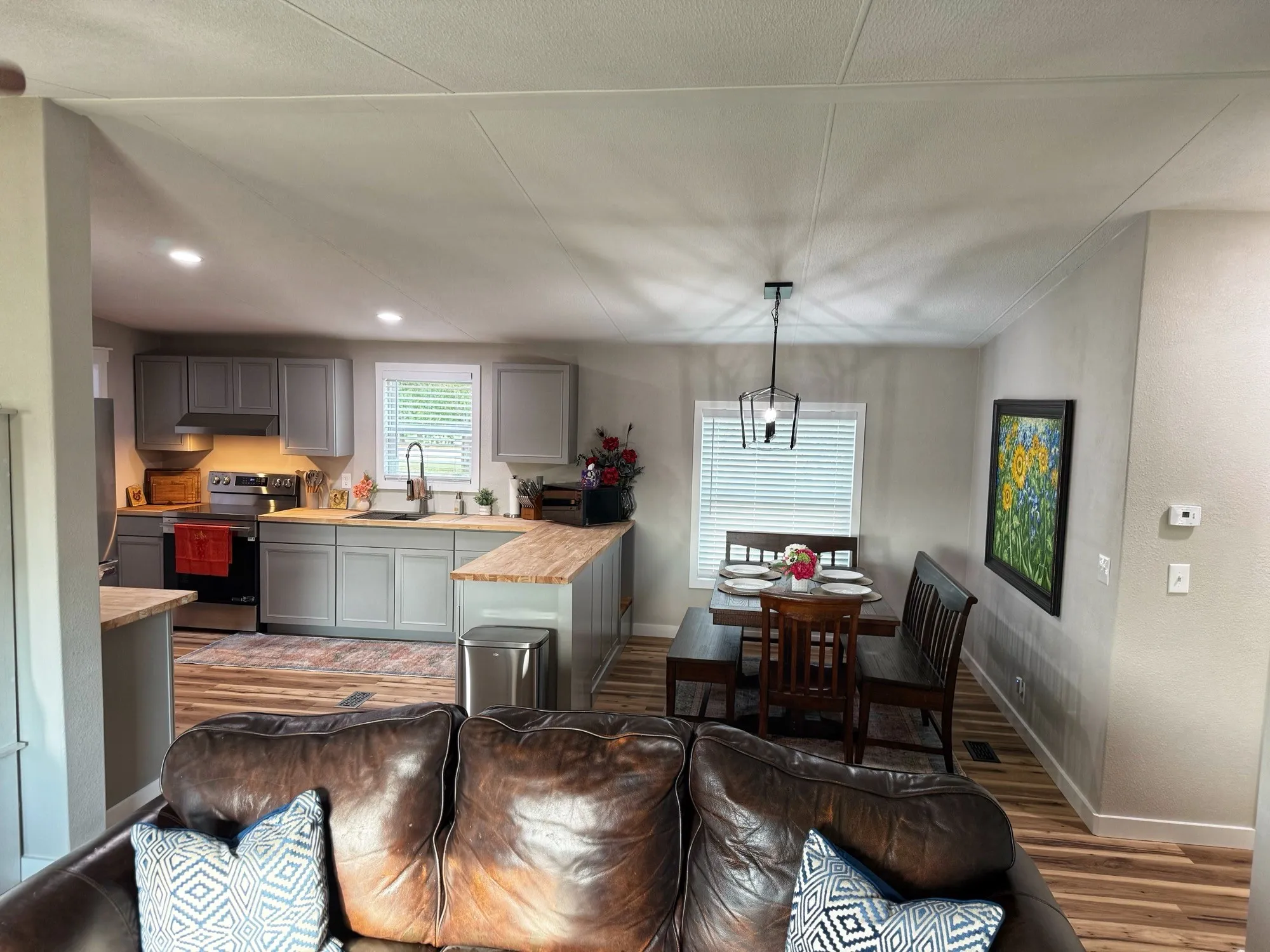Mobile Home For Sale in Cooke County , 7528 Fm 2071, Gainesville, Texas 76240, 3 Bedroom, 2 Bathroom, Garage spaces, 1,501 Sqft, built in 2018, mls#21375548, Real Estate Agent in Gainesville, Homes For Sale in Cooke county, Homes For Sale in Gainesville, Realtor in Gainesville Texas, Real Estate Brokerage Independent Realty Texas, Luminita Cordes Realtor