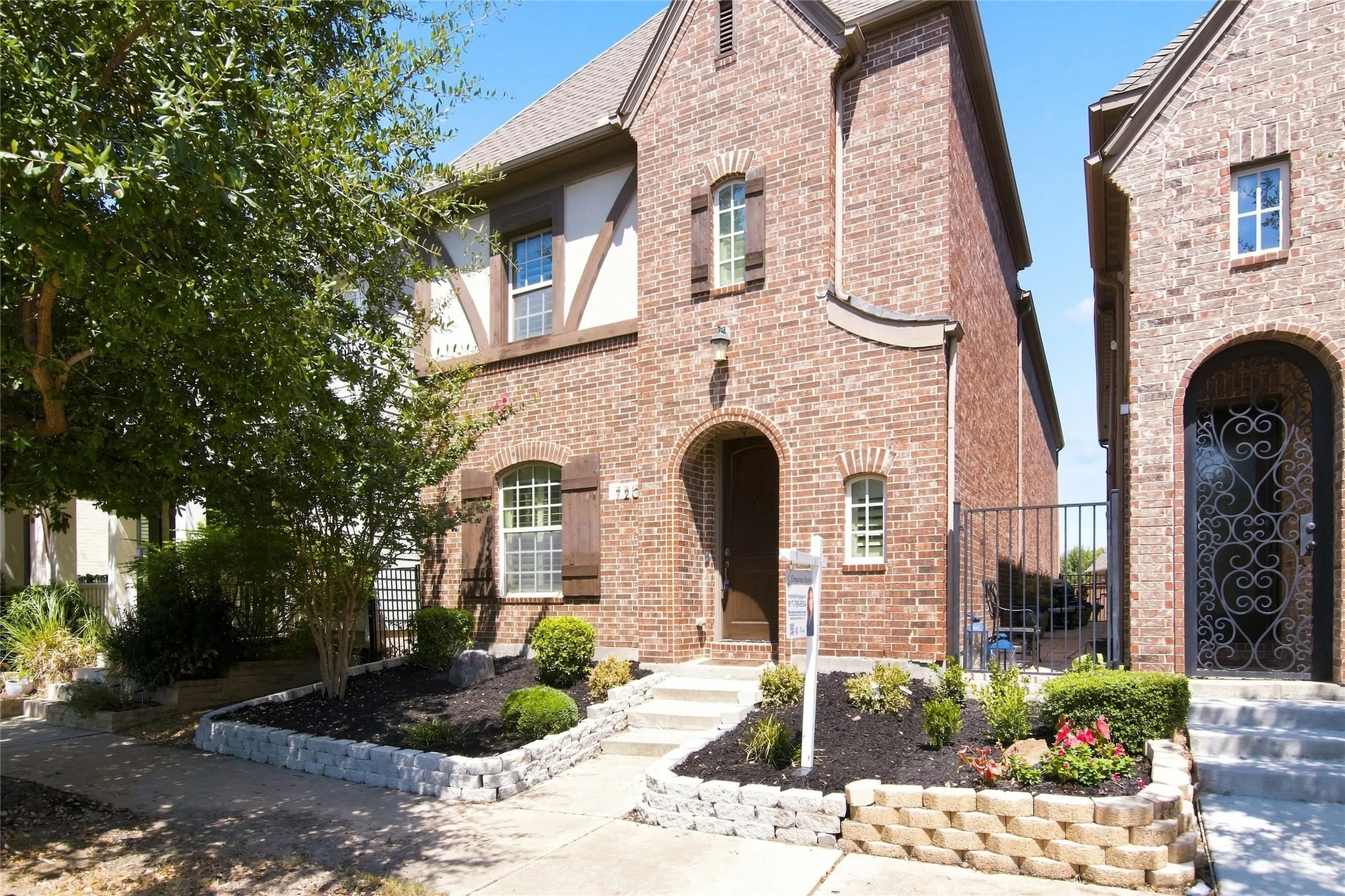 Single Family Residence For Sale in Denton County , 720 Northwood Drive, Flower Mound, Texas 75022, 3 Bedroom, 3 Bathroom, 2 Garage spaces, 2,269 Sqft, built in 2014, mls#21373929, Real Estate Agent in Flower Mound, Homes For Sale in Denton county, Homes For Sale in Flower Mound, Realtor in Flower Mound Texas, Real Estate Brokerage Independent Realty Texas, Luminita Cordes Realtor