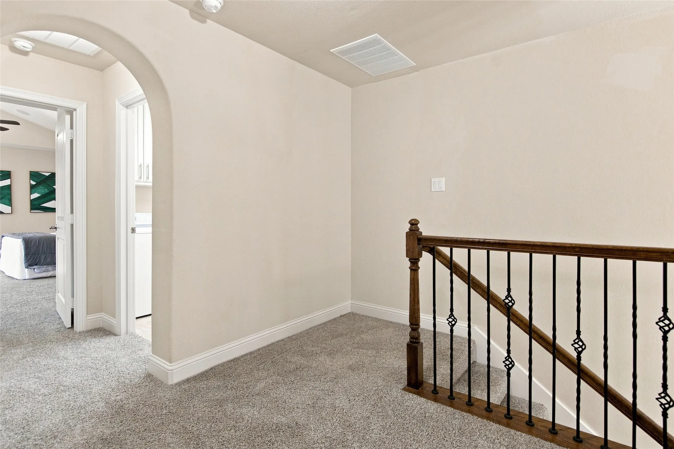 Single Family Residence For Sale in Denton County , 720 Northwood Drive, Flower Mound, Texas 75022, 3 Bedroom, 3 Bathroom, 2 Garage spaces, 2,269 Sqft, built in 2014, mls#21373929, Real Estate Agent in Flower Mound, Homes For Sale in Denton county, Homes For Sale in Flower Mound, Realtor in Flower Mound Texas, Real Estate Brokerage Independent Realty Texas, Luminita Cordes Realtor