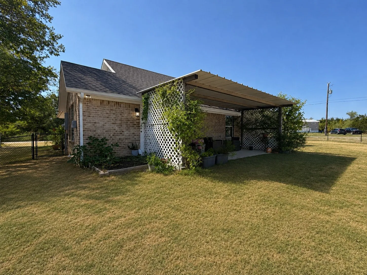 Single Family Residence For Sale in Hood County , 5546 Mesa Loop, Granbury, Texas 76048, 2 Bedroom, 2 Bathroom, Garage spaces, 1,313 Sqft, built in 2023, mls#21375281, Real Estate Agent in Granbury, Homes For Sale in Hood county, Homes For Sale in Granbury, Realtor in Granbury Texas, Real Estate Brokerage Independent Realty Texas, Luminita Cordes Realtor