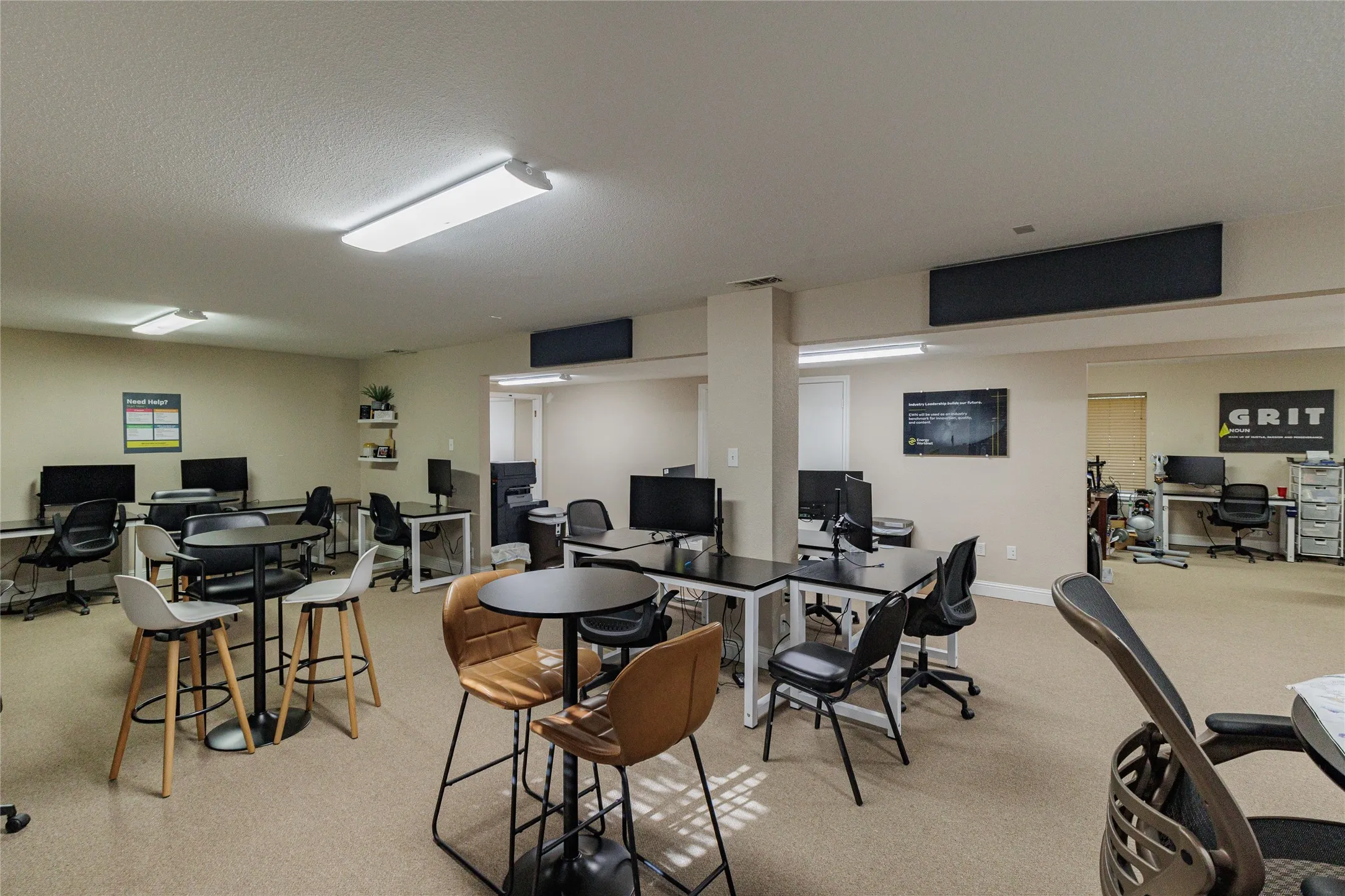 Office For Sale in Wise County , 1210 S Business 287 Highway, Decatur, Texas 76234, 0, 0, Garage spaces, 0 Sqft, built in 1968, mls#21373590, Real Estate Agent in Decatur, Homes For Sale in Wise county, Homes For Sale in Decatur, Realtor in Decatur Texas, Real Estate Brokerage Independent Realty Texas, Luminita Cordes Realtor