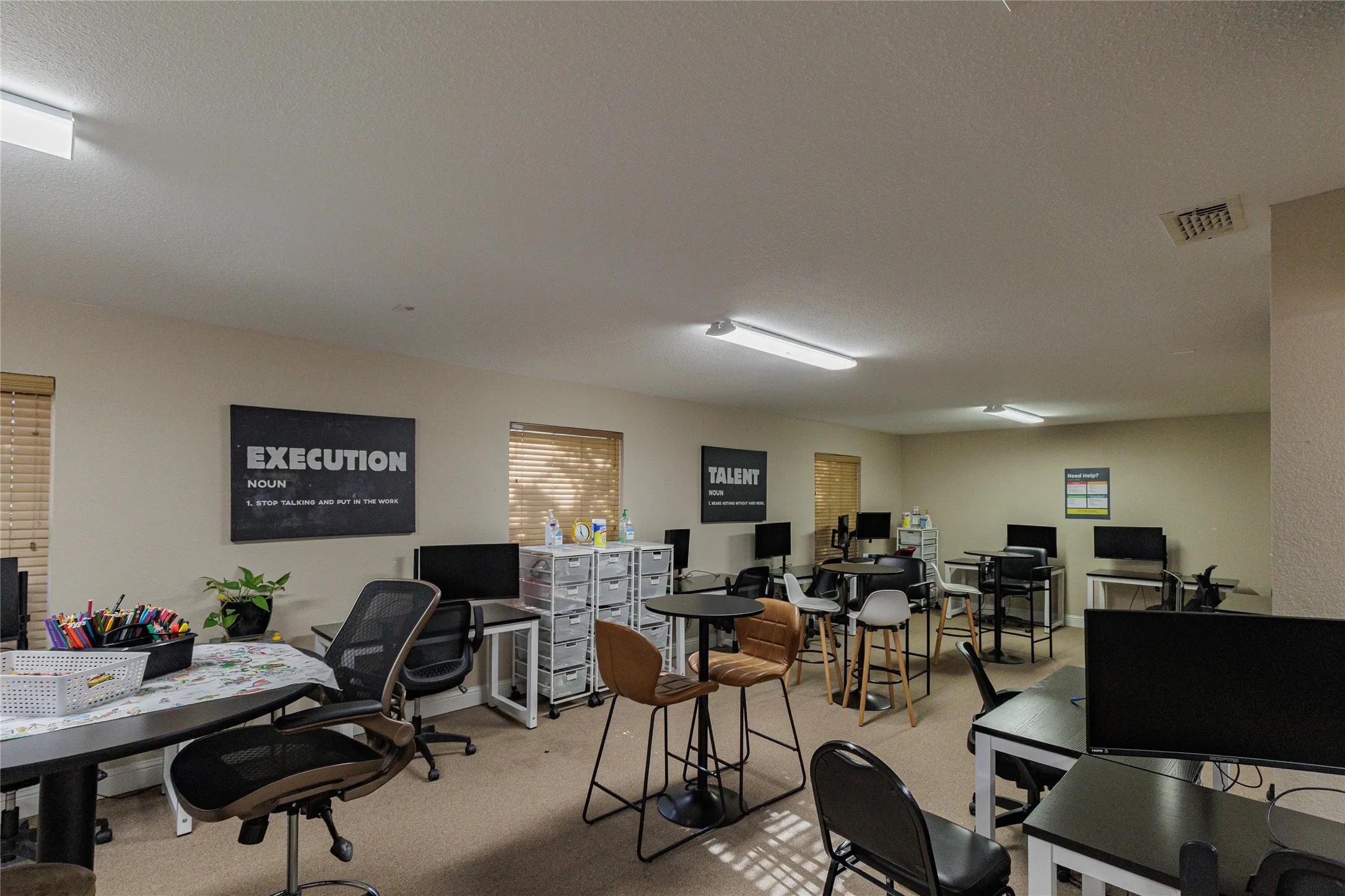 Office For Sale in Wise County , 1210 S Business 287 Highway, Decatur, Texas 76234, 0, 0, Garage spaces, 0 Sqft, built in 1968, mls#21373590, Real Estate Agent in Decatur, Homes For Sale in Wise county, Homes For Sale in Decatur, Realtor in Decatur Texas, Real Estate Brokerage Independent Realty Texas, Luminita Cordes Realtor
