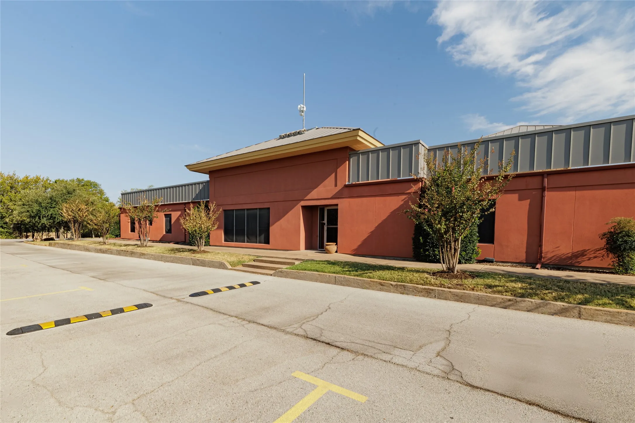 Office For Sale in Wise County , 1210 S Business 287 Highway, Decatur, Texas 76234, 0, 0, Garage spaces, 0 Sqft, built in 1968, mls#21373590, Real Estate Agent in Decatur, Homes For Sale in Wise county, Homes For Sale in Decatur, Realtor in Decatur Texas, Real Estate Brokerage Independent Realty Texas, Luminita Cordes Realtor