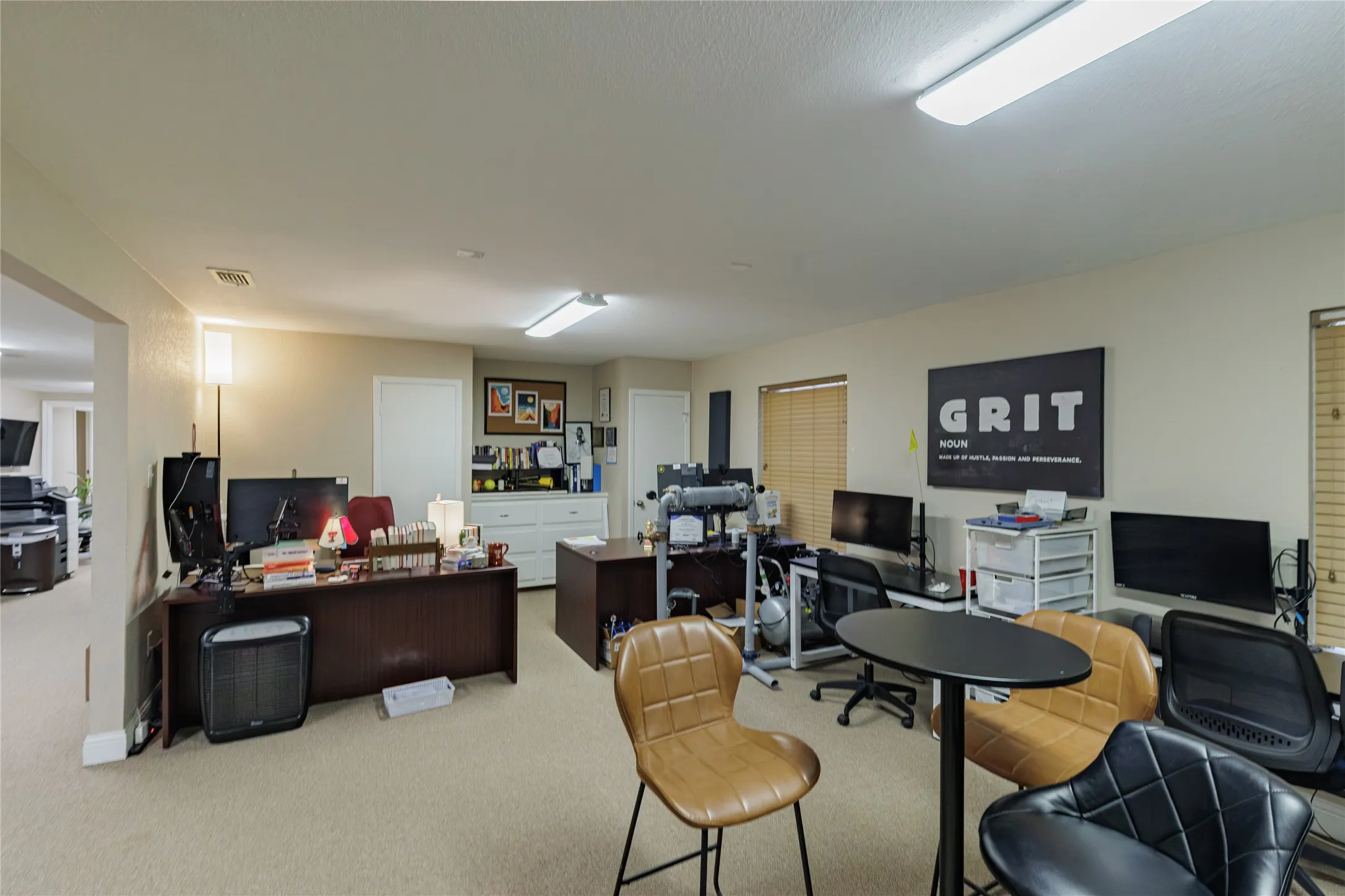 Office For Sale in Wise County , 1210 S Business 287 Highway, Decatur, Texas 76234, 0, 0, Garage spaces, 0 Sqft, built in 1968, mls#21373590, Real Estate Agent in Decatur, Homes For Sale in Wise county, Homes For Sale in Decatur, Realtor in Decatur Texas, Real Estate Brokerage Independent Realty Texas, Luminita Cordes Realtor