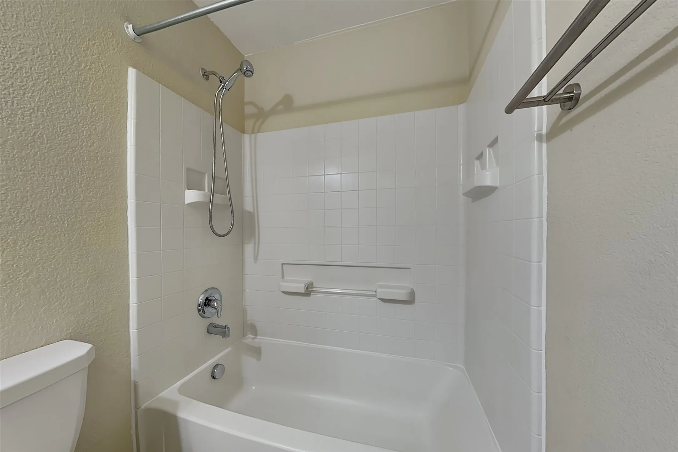 Single Family Residence For Rent in Collin County , 10133 Coolidge Drive, Mc Kinney, Texas 75072, 4 Bedroom, 3 Bathroom, 2 Garage spaces, 2,689 Sqft, built in 2005, mls#21375543, Real Estate Agent in Mc Kinney, Homes For Rent in Collin county, Homes For Rent in Mc Kinney, Realtor in Mc Kinney Texas, Real Estate Brokerage Independent Realty Texas, Luminita Cordes Realtor