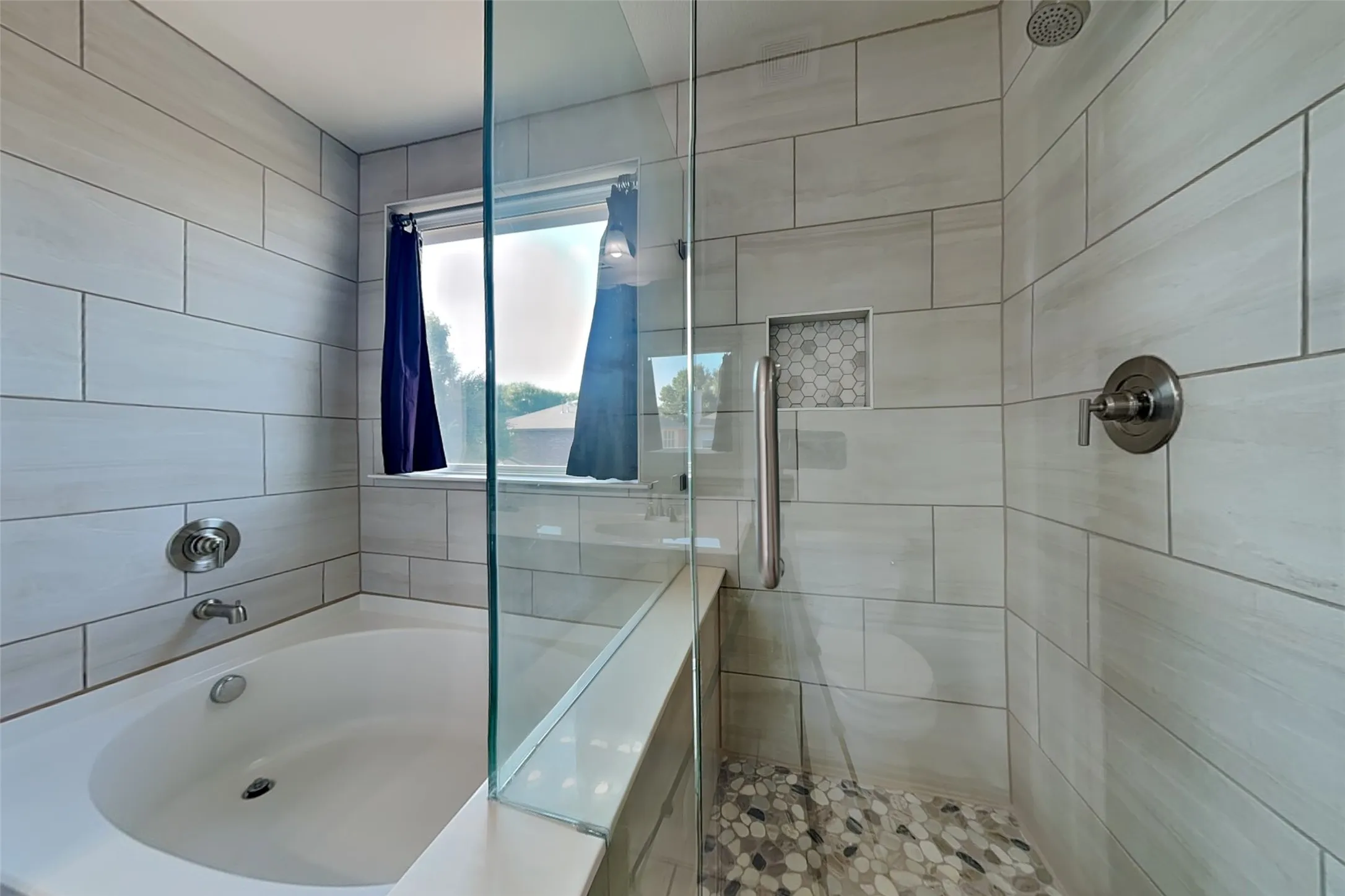 Single Family Residence For Rent in Collin County , 10133 Coolidge Drive, Mc Kinney, Texas 75072, 4 Bedroom, 3 Bathroom, 2 Garage spaces, 2,689 Sqft, built in 2005, mls#21375543, Real Estate Agent in Mc Kinney, Homes For Rent in Collin county, Homes For Rent in Mc Kinney, Realtor in Mc Kinney Texas, Real Estate Brokerage Independent Realty Texas, Luminita Cordes Realtor
