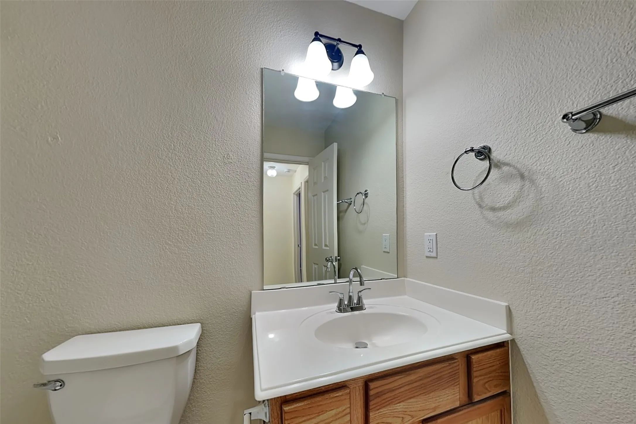Single Family Residence For Rent in Collin County , 10133 Coolidge Drive, Mc Kinney, Texas 75072, 4 Bedroom, 3 Bathroom, 2 Garage spaces, 2,689 Sqft, built in 2005, mls#21375543, Real Estate Agent in Mc Kinney, Homes For Rent in Collin county, Homes For Rent in Mc Kinney, Realtor in Mc Kinney Texas, Real Estate Brokerage Independent Realty Texas, Luminita Cordes Realtor