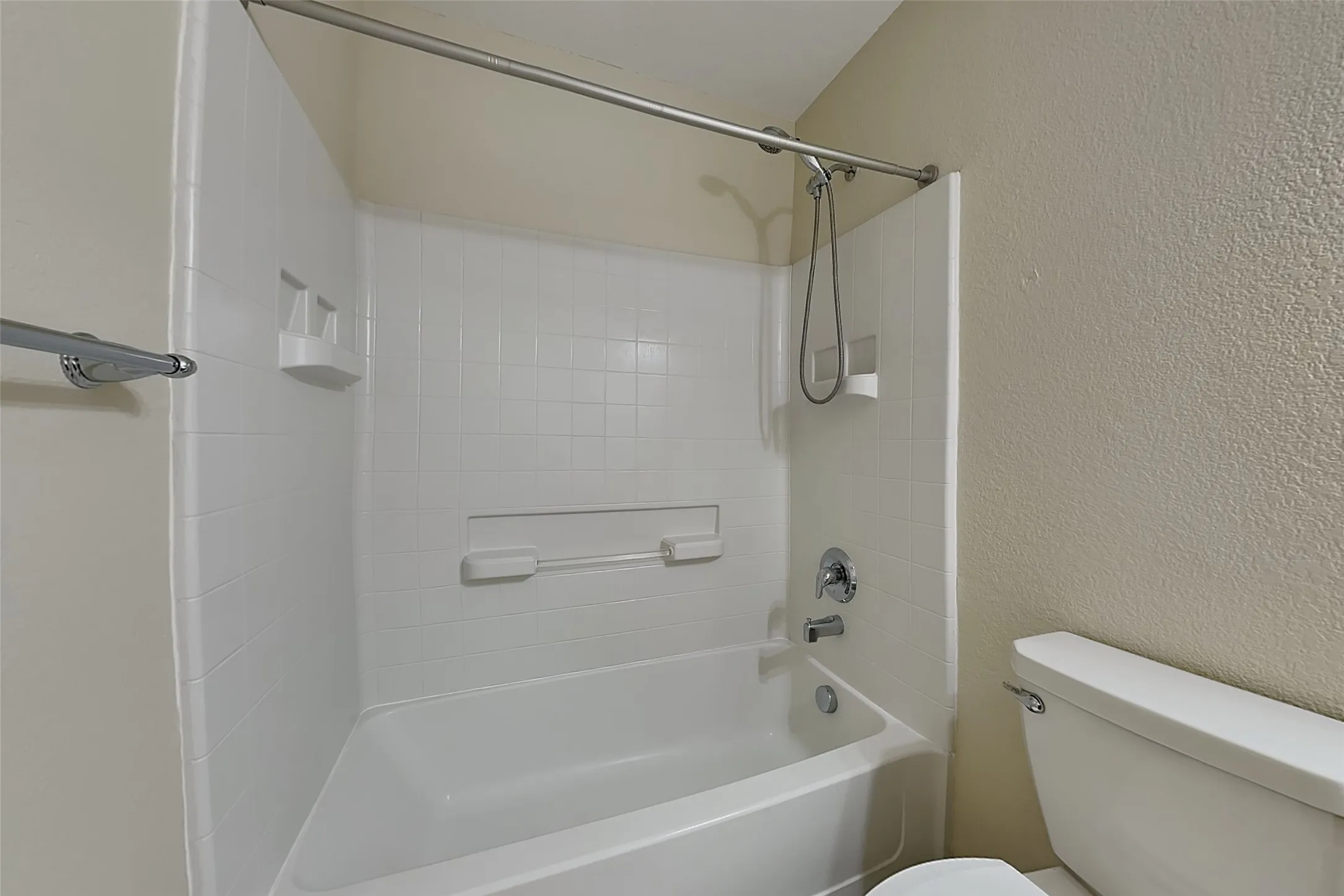 Single Family Residence For Rent in Collin County , 10133 Coolidge Drive, Mc Kinney, Texas 75072, 4 Bedroom, 3 Bathroom, 2 Garage spaces, 2,689 Sqft, built in 2005, mls#21375543, Real Estate Agent in Mc Kinney, Homes For Rent in Collin county, Homes For Rent in Mc Kinney, Realtor in Mc Kinney Texas, Real Estate Brokerage Independent Realty Texas, Luminita Cordes Realtor