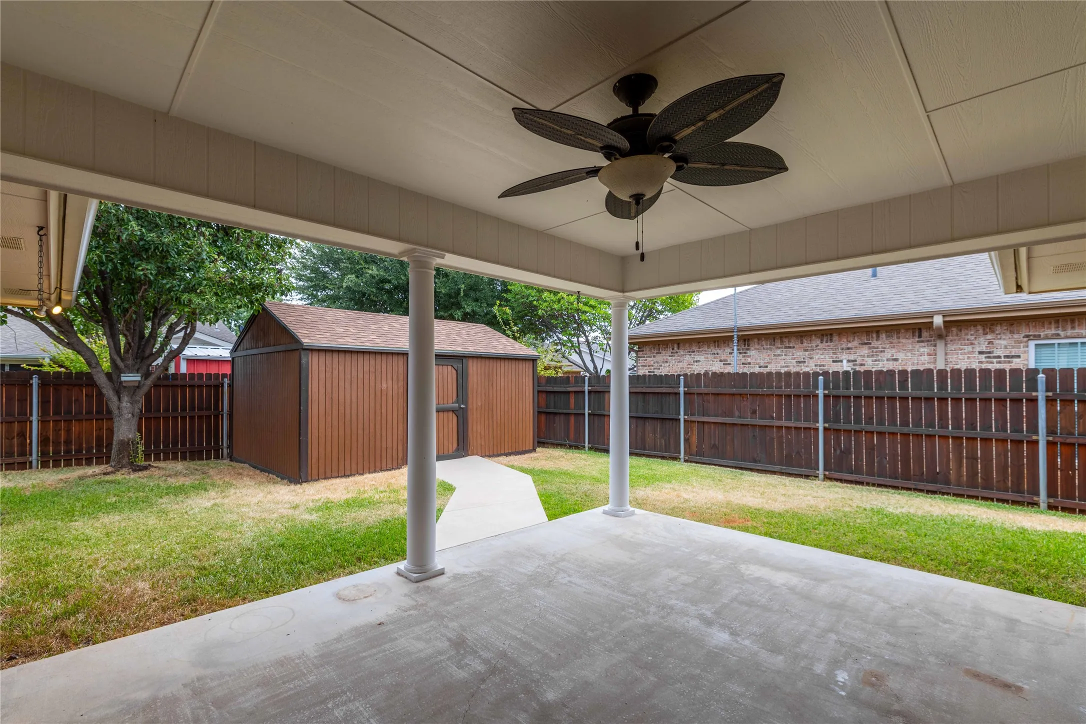 Single Family Residence For Sale in Brown County , 189 Abby Road, Early, Texas 76802, 3 Bedroom, 2 Bathroom, 2 Garage spaces, 1,507 Sqft, built in 2006, mls#21375558, Real Estate Agent in Early, Homes For Sale in Brown county, Homes For Sale in Early, Realtor in Early Texas, Real Estate Brokerage Independent Realty Texas, Luminita Cordes Realtor