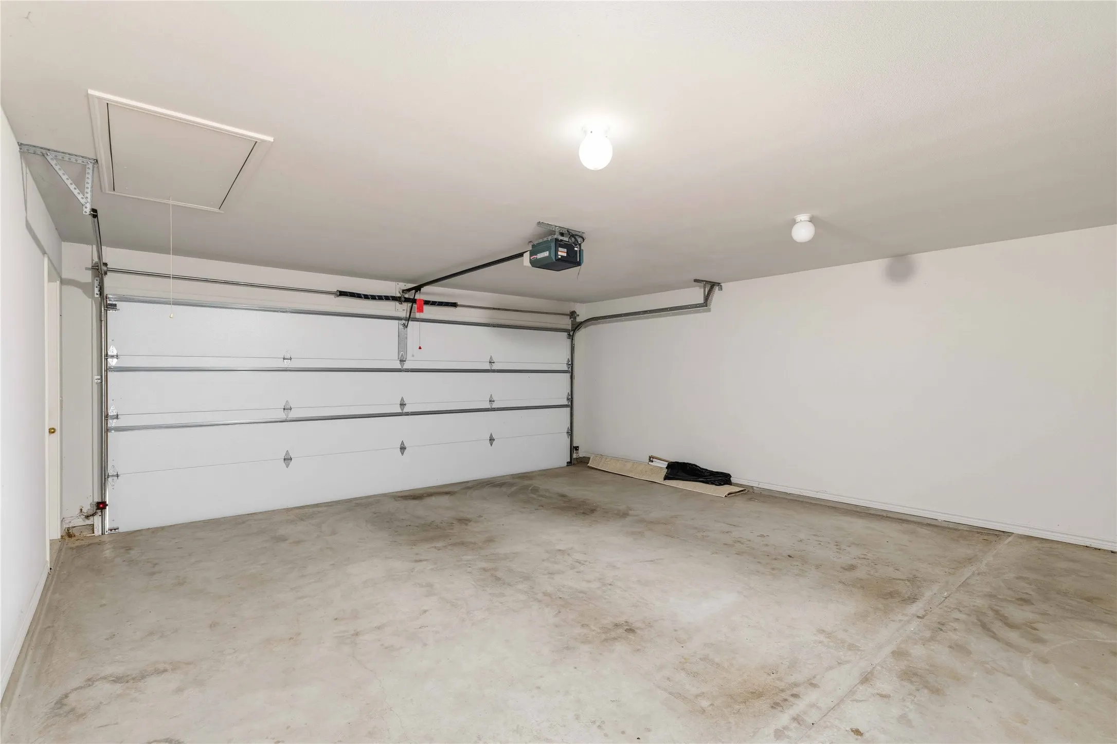 Single Family Residence For Sale in Brown County , 189 Abby Road, Early, Texas 76802, 3 Bedroom, 2 Bathroom, 2 Garage spaces, 1,507 Sqft, built in 2006, mls#21375558, Real Estate Agent in Early, Homes For Sale in Brown county, Homes For Sale in Early, Realtor in Early Texas, Real Estate Brokerage Independent Realty Texas, Luminita Cordes Realtor
