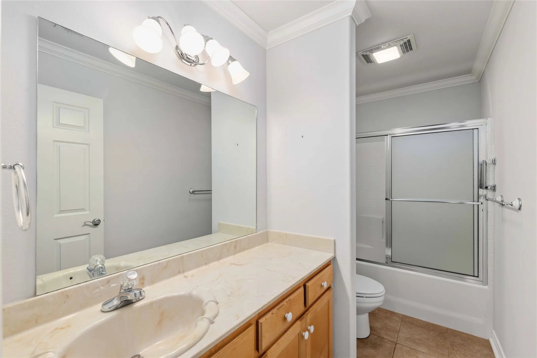Single Family Residence For Sale in Brown County , 189 Abby Road, Early, Texas 76802, 3 Bedroom, 2 Bathroom, 2 Garage spaces, 1,507 Sqft, built in 2006, mls#21375558, Real Estate Agent in Early, Homes For Sale in Brown county, Homes For Sale in Early, Realtor in Early Texas, Real Estate Brokerage Independent Realty Texas, Luminita Cordes Realtor