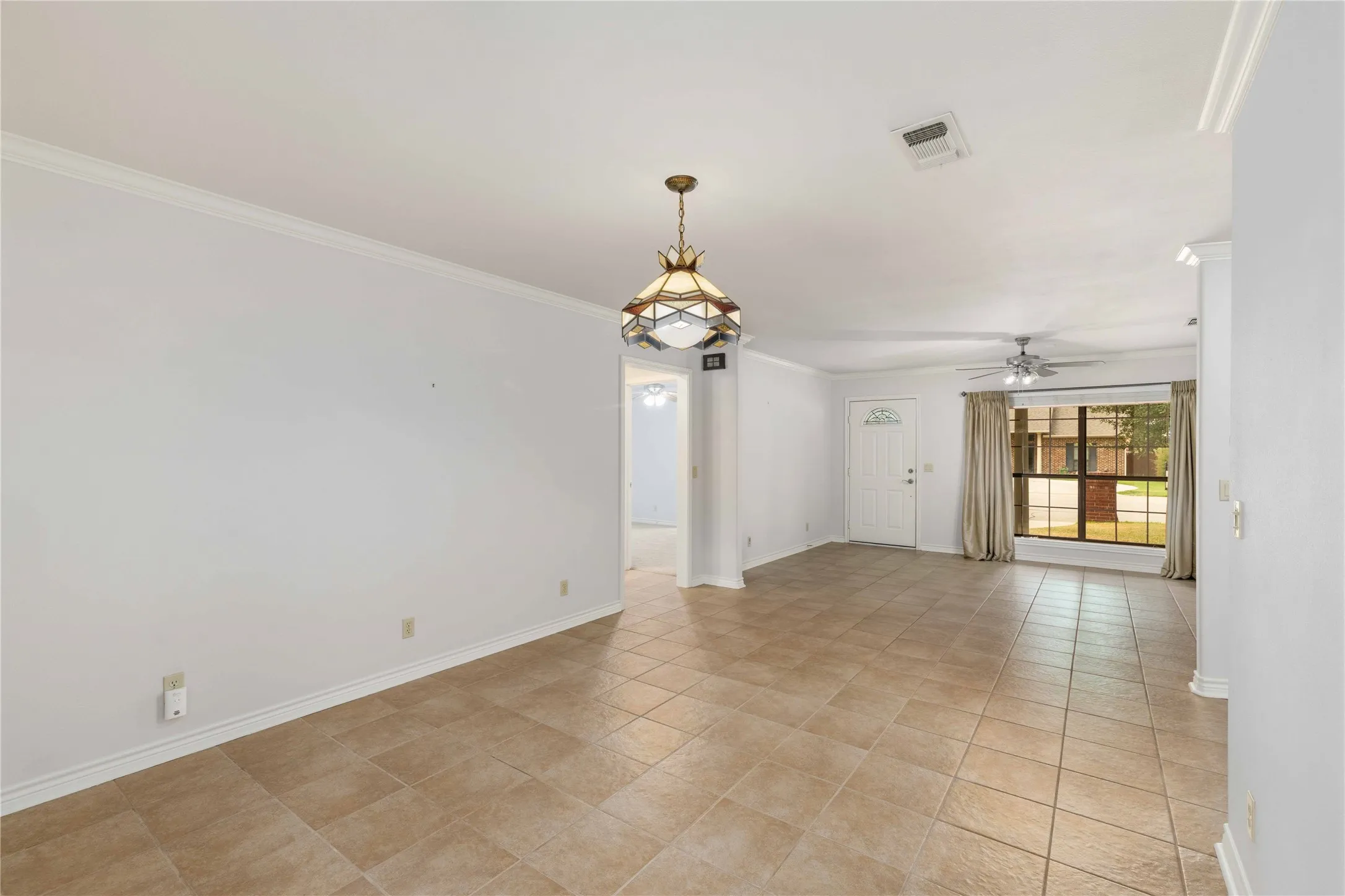 Single Family Residence For Sale in Brown County , 189 Abby Road, Early, Texas 76802, 3 Bedroom, 2 Bathroom, 2 Garage spaces, 1,507 Sqft, built in 2006, mls#21375558, Real Estate Agent in Early, Homes For Sale in Brown county, Homes For Sale in Early, Realtor in Early Texas, Real Estate Brokerage Independent Realty Texas, Luminita Cordes Realtor