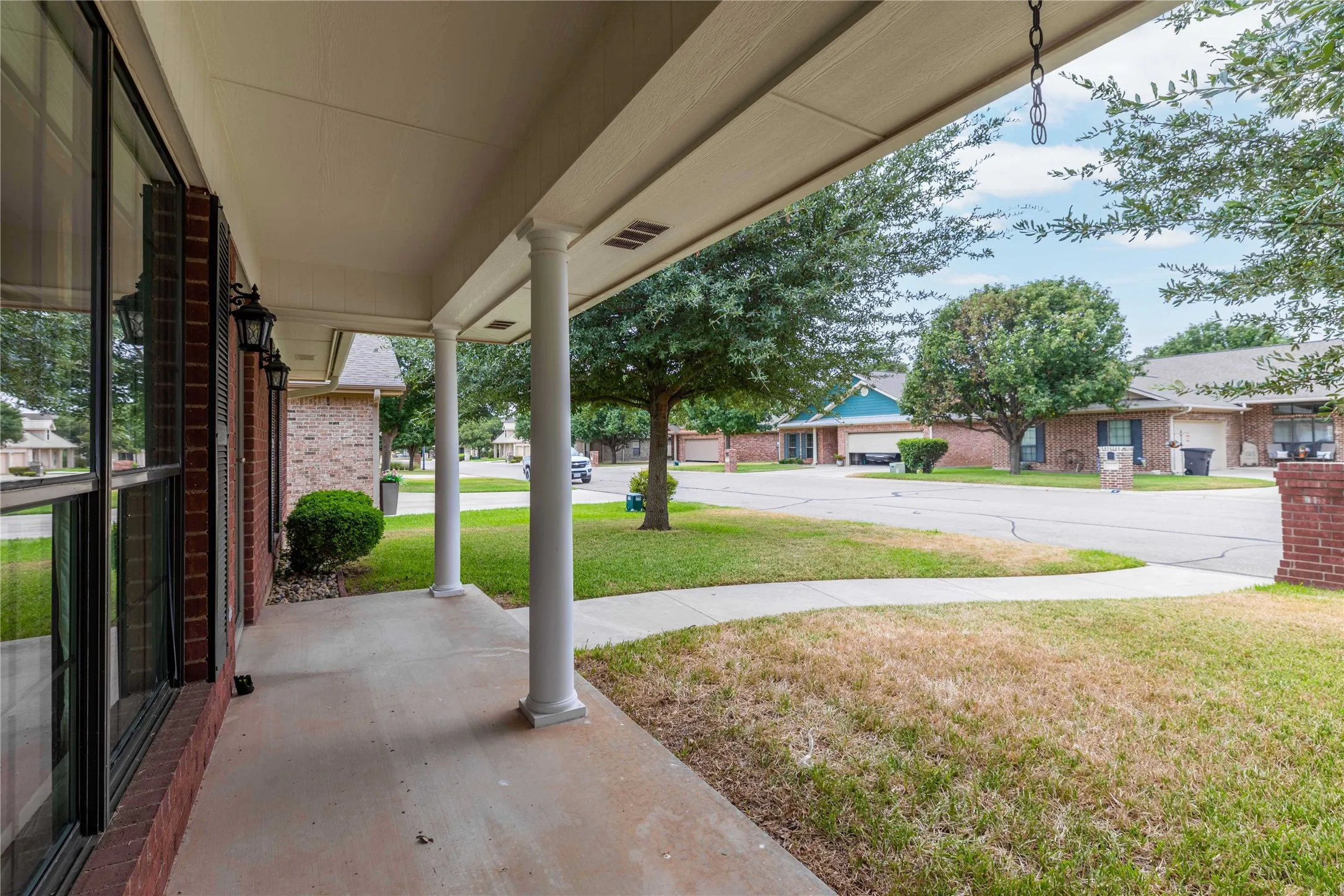 Single Family Residence For Sale in Brown County , 189 Abby Road, Early, Texas 76802, 3 Bedroom, 2 Bathroom, 2 Garage spaces, 1,507 Sqft, built in 2006, mls#21375558, Real Estate Agent in Early, Homes For Sale in Brown county, Homes For Sale in Early, Realtor in Early Texas, Real Estate Brokerage Independent Realty Texas, Luminita Cordes Realtor