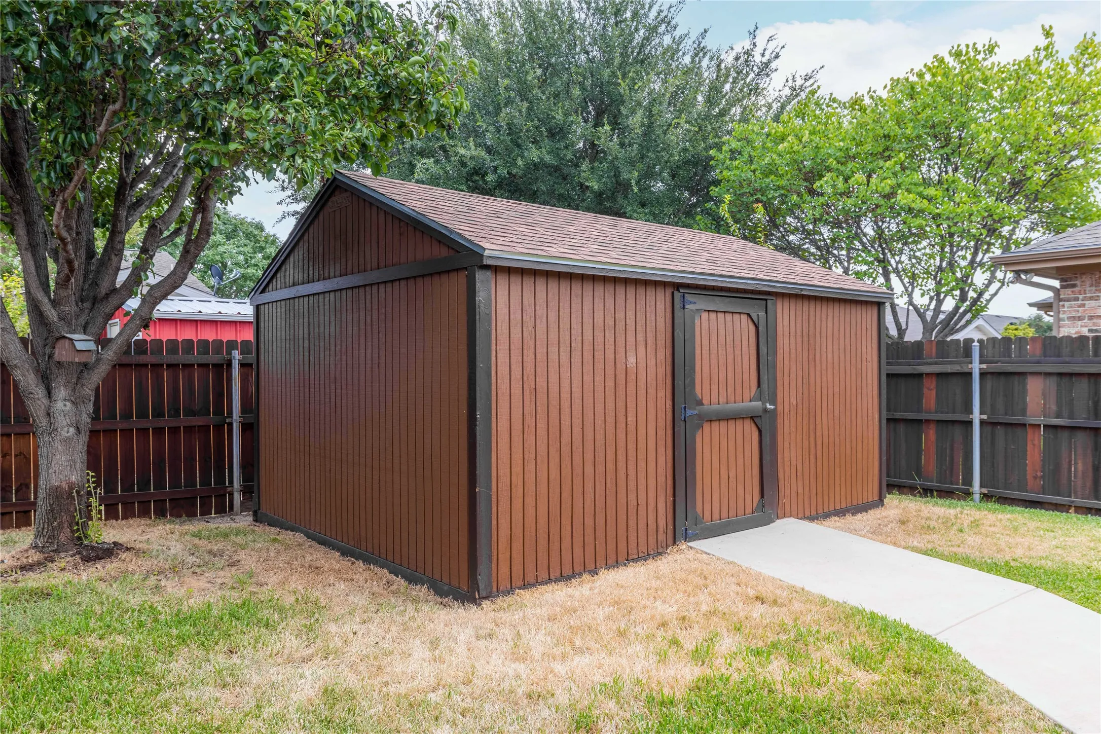 Single Family Residence For Sale in Brown County , 189 Abby Road, Early, Texas 76802, 3 Bedroom, 2 Bathroom, 2 Garage spaces, 1,507 Sqft, built in 2006, mls#21375558, Real Estate Agent in Early, Homes For Sale in Brown county, Homes For Sale in Early, Realtor in Early Texas, Real Estate Brokerage Independent Realty Texas, Luminita Cordes Realtor