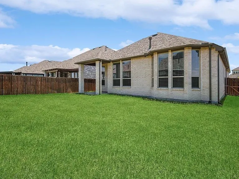 Single Family Residence For Rent in Denton County , 1417 Sumner Street, Aubrey, Texas 76227, 4 Bedroom, 3 Bathroom, 2 Garage spaces, 2,319 Sqft, built in 2021, mls#21375283, Real Estate Agent in Aubrey, Homes For Rent in Denton county, Homes For Rent in Aubrey, Realtor in Aubrey Texas, Real Estate Brokerage Independent Realty Texas, Luminita Cordes Realtor