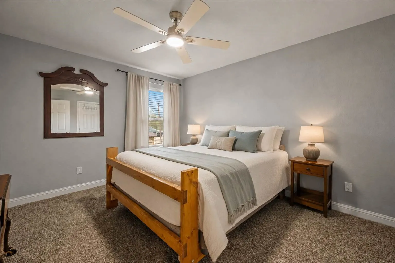 Single Family Residence For Sale in Henderson County , 230 Palisade Loop, Gun Barrel City, Texas 75156, 4 Bedroom, 4 Bathroom, 2 Garage spaces, 2,809 Sqft, built in 2013, mls#21374229, Real Estate Agent in Gun Barrel City, Homes For Sale in Henderson county, Homes For Sale in Gun Barrel City, Realtor in Gun Barrel City Texas, Real Estate Brokerage Independent Realty Texas, Luminita Cordes Realtor