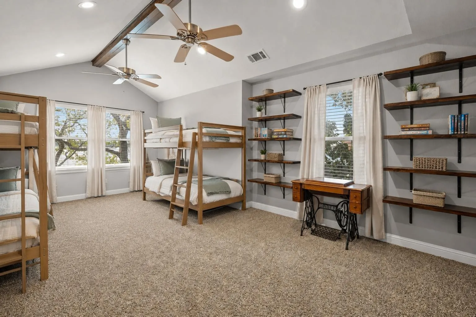 Single Family Residence For Sale in Henderson County , 230 Palisade Loop, Gun Barrel City, Texas 75156, 4 Bedroom, 4 Bathroom, 2 Garage spaces, 2,809 Sqft, built in 2013, mls#21374229, Real Estate Agent in Gun Barrel City, Homes For Sale in Henderson county, Homes For Sale in Gun Barrel City, Realtor in Gun Barrel City Texas, Real Estate Brokerage Independent Realty Texas, Luminita Cordes Realtor