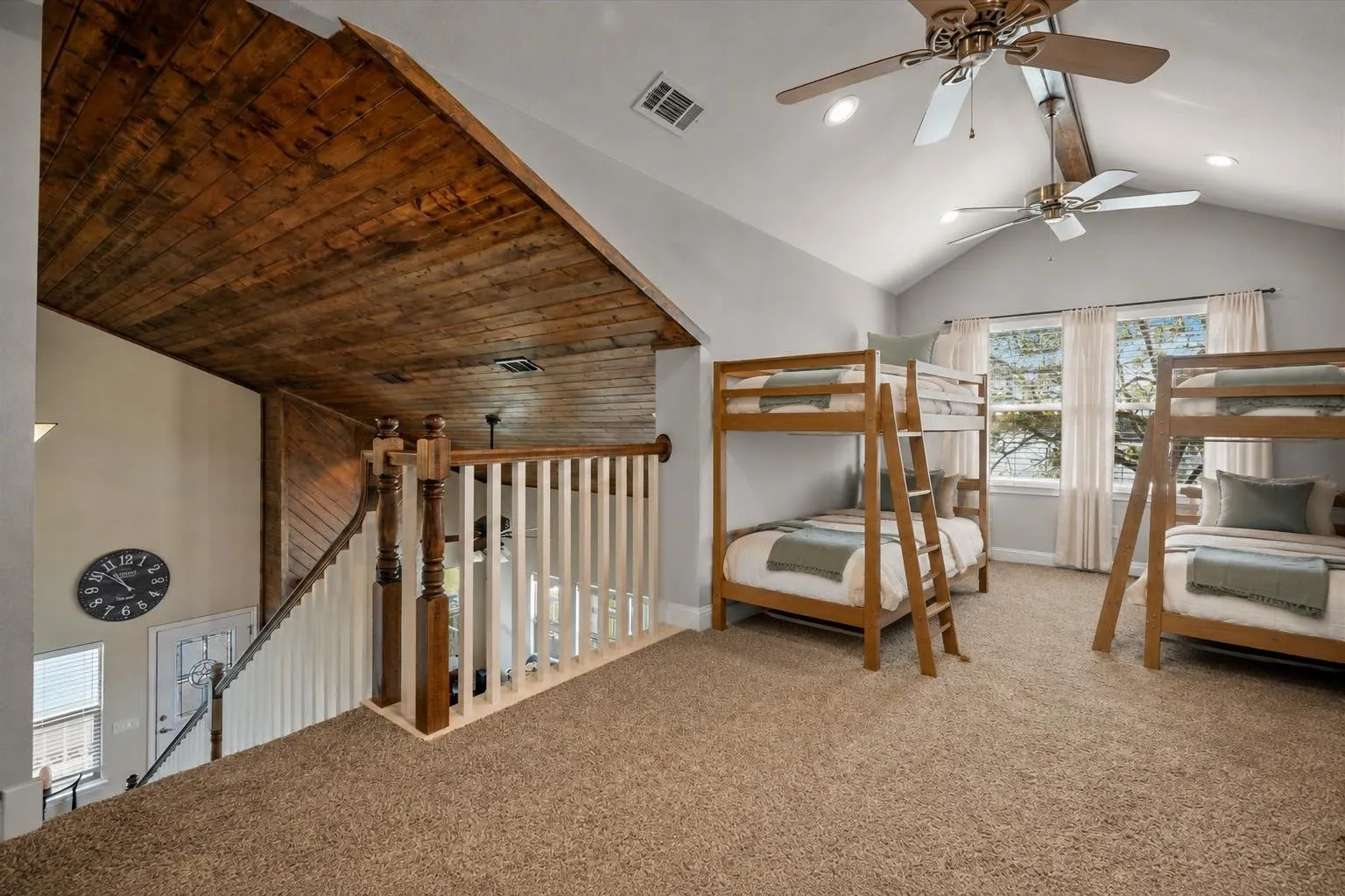 Single Family Residence For Sale in Henderson County , 230 Palisade Loop, Gun Barrel City, Texas 75156, 4 Bedroom, 4 Bathroom, 2 Garage spaces, 2,809 Sqft, built in 2013, mls#21374229, Real Estate Agent in Gun Barrel City, Homes For Sale in Henderson county, Homes For Sale in Gun Barrel City, Realtor in Gun Barrel City Texas, Real Estate Brokerage Independent Realty Texas, Luminita Cordes Realtor