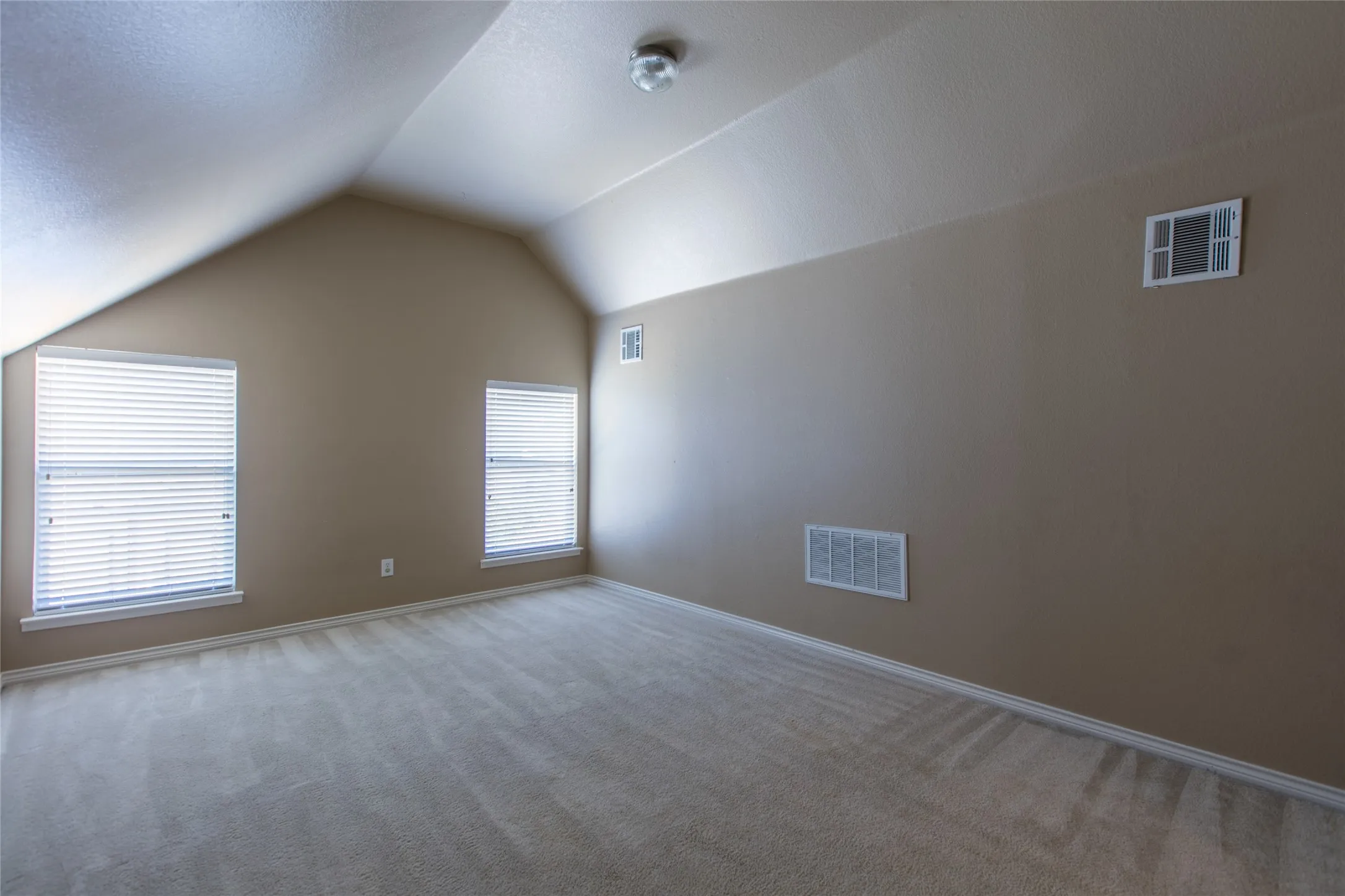 Single Family Residence For Rent in Denton County , 1812 Forsythe Drive, Savannah, Texas 76227, 4 Bedroom, 2 Bathroom, 2 Garage spaces, 1,759 Sqft, built in 2004, mls#21375586, Real Estate Agent in Savannah, Homes For Rent in Denton county, Homes For Rent in Savannah, Realtor in Savannah Texas, Real Estate Brokerage Independent Realty Texas, Luminita Cordes Realtor