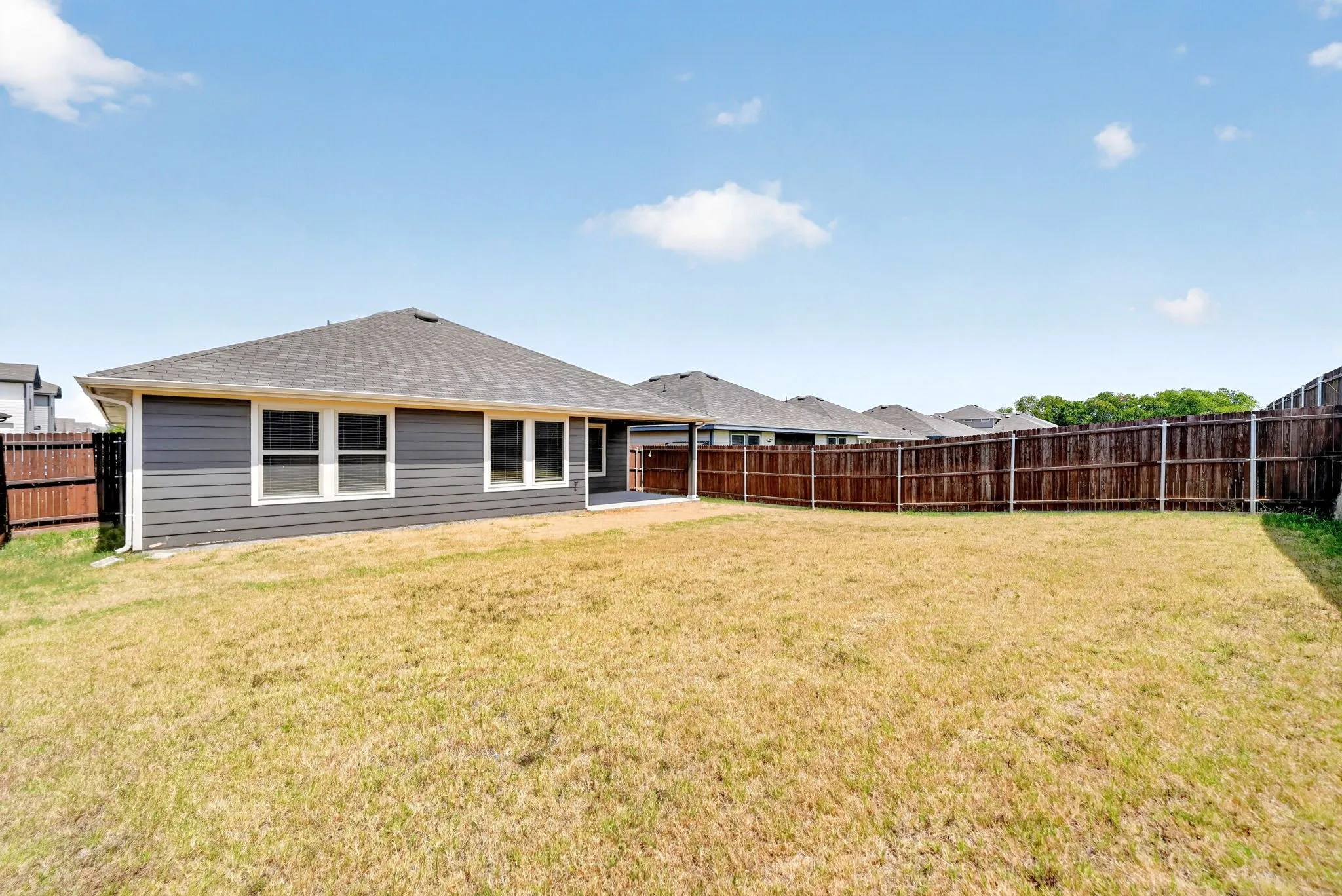 Single Family Residence For Sale in Collin County , 520 Creek End Drive, Princeton, Texas 75407, 4 Bedroom, 2 Bathroom, 2 Garage spaces, 1,746 Sqft, built in 2023, mls#21368240, Real Estate Agent in Princeton, Homes For Sale in Collin county, Homes For Sale in Princeton, Realtor in Princeton Texas, Real Estate Brokerage Independent Realty Texas, Luminita Cordes Realtor