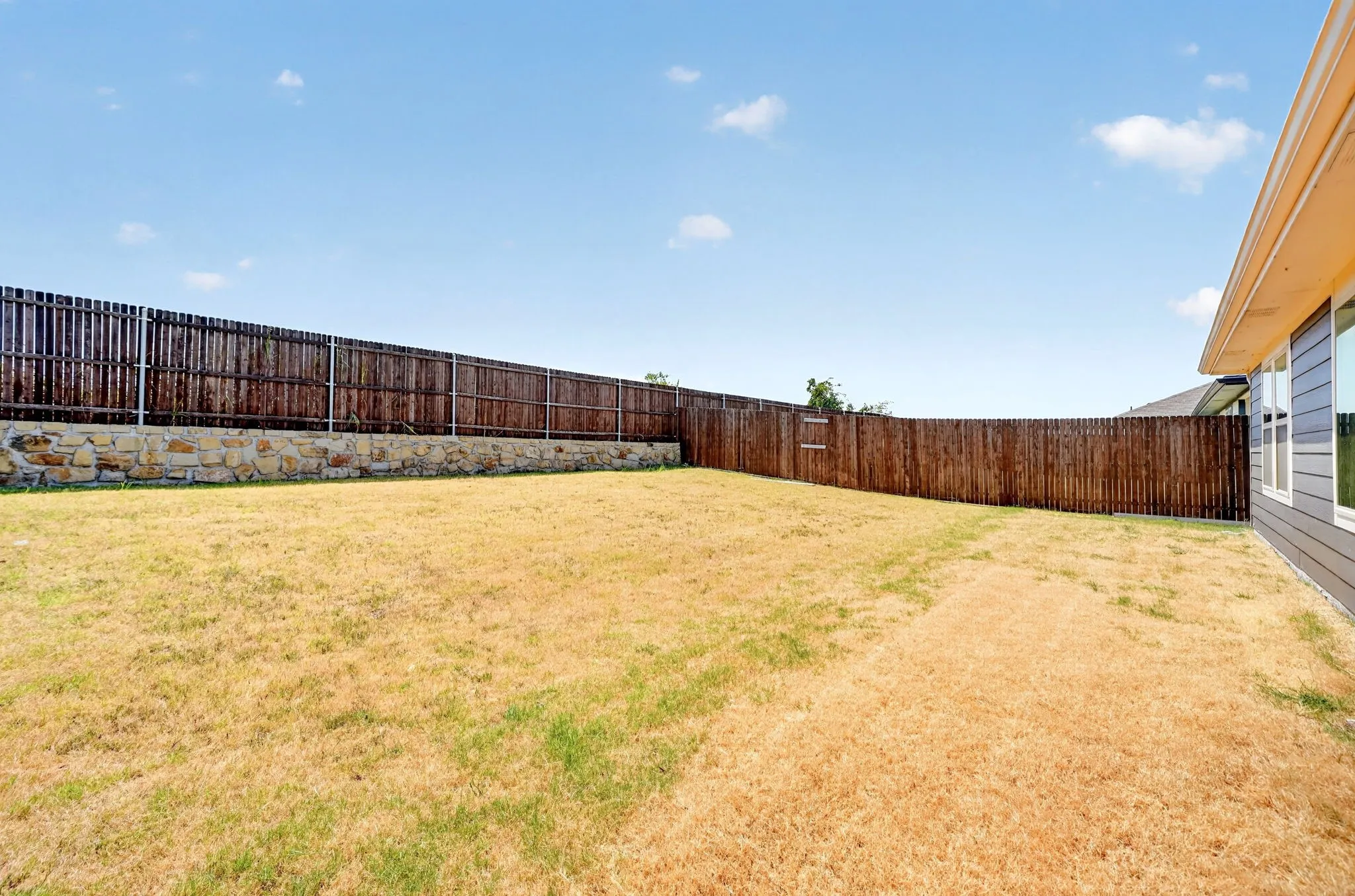 Single Family Residence For Sale in Collin County , 520 Creek End Drive, Princeton, Texas 75407, 4 Bedroom, 2 Bathroom, 2 Garage spaces, 1,746 Sqft, built in 2023, mls#21368240, Real Estate Agent in Princeton, Homes For Sale in Collin county, Homes For Sale in Princeton, Realtor in Princeton Texas, Real Estate Brokerage Independent Realty Texas, Luminita Cordes Realtor
