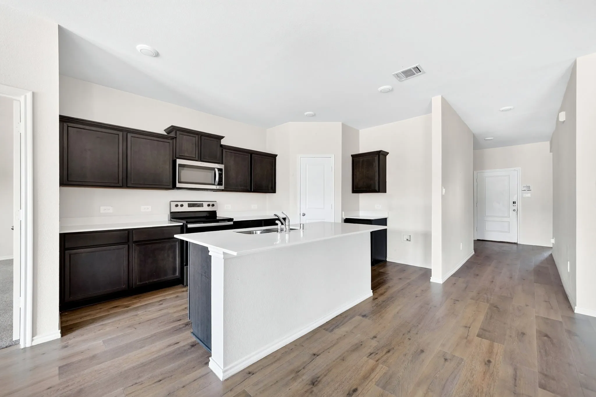 Single Family Residence For Sale in Collin County , 520 Creek End Drive, Princeton, Texas 75407, 4 Bedroom, 2 Bathroom, 2 Garage spaces, 1,746 Sqft, built in 2023, mls#21368240, Real Estate Agent in Princeton, Homes For Sale in Collin county, Homes For Sale in Princeton, Realtor in Princeton Texas, Real Estate Brokerage Independent Realty Texas, Luminita Cordes Realtor