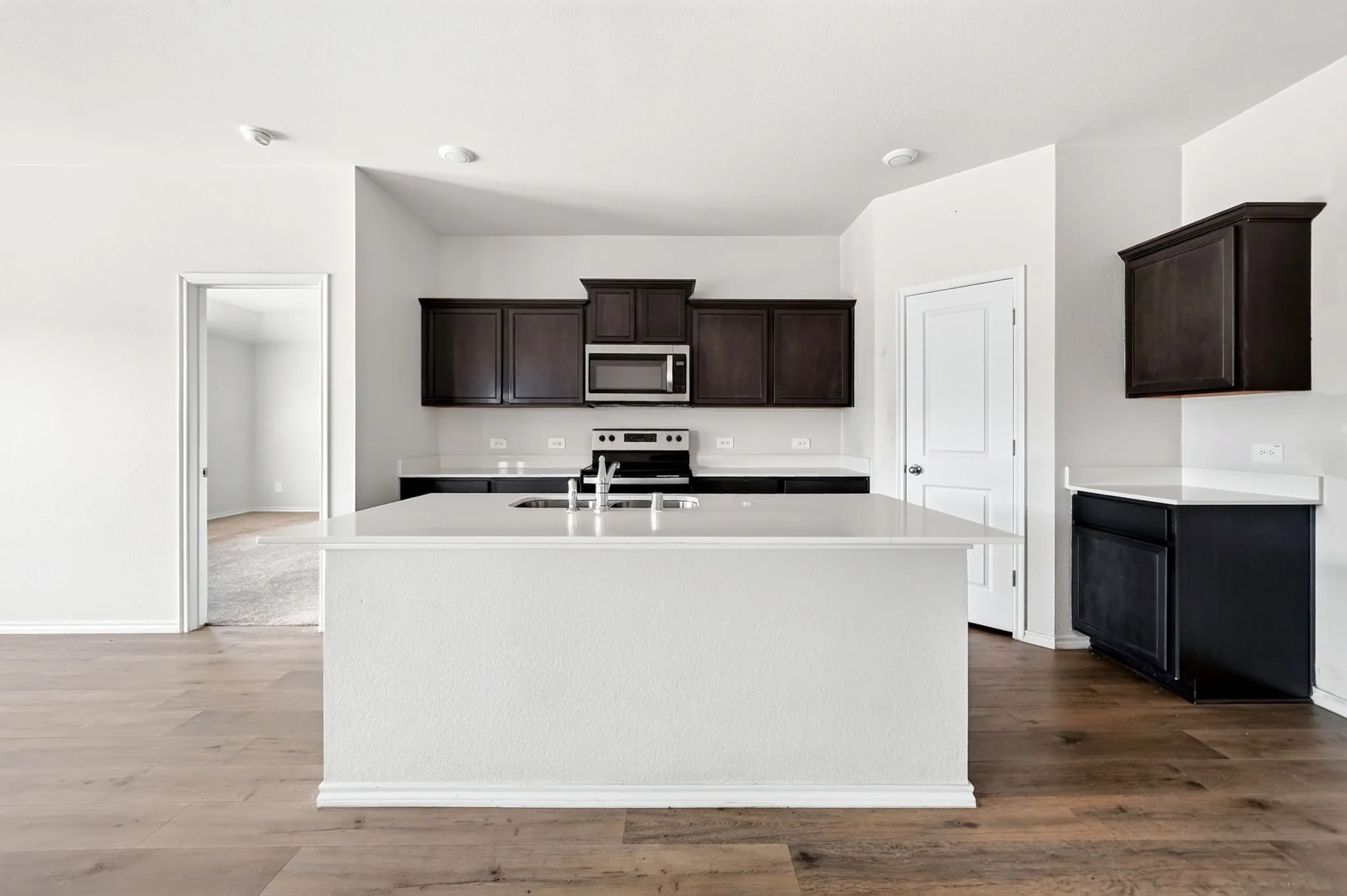 Single Family Residence For Sale in Collin County , 520 Creek End Drive, Princeton, Texas 75407, 4 Bedroom, 2 Bathroom, 2 Garage spaces, 1,746 Sqft, built in 2023, mls#21368240, Real Estate Agent in Princeton, Homes For Sale in Collin county, Homes For Sale in Princeton, Realtor in Princeton Texas, Real Estate Brokerage Independent Realty Texas, Luminita Cordes Realtor