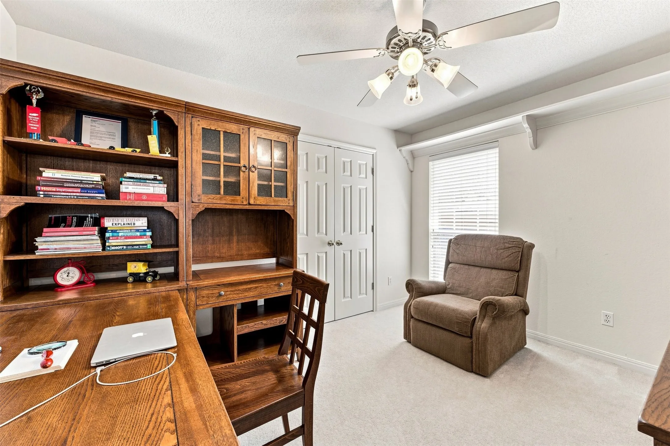 Single Family Residence For Sale in Mc Lennan County , 1209 Heatherwood, Hewitt, Texas 76643, 4 Bedroom, 3 Bathroom, 2 Garage spaces, 2,025 Sqft, built in 2001, mls#21375540, Real Estate Agent in Hewitt, Homes For Sale in Mc Lennan county, Homes For Sale in Hewitt, Realtor in Hewitt Texas, Real Estate Brokerage Independent Realty Texas, Luminita Cordes Realtor