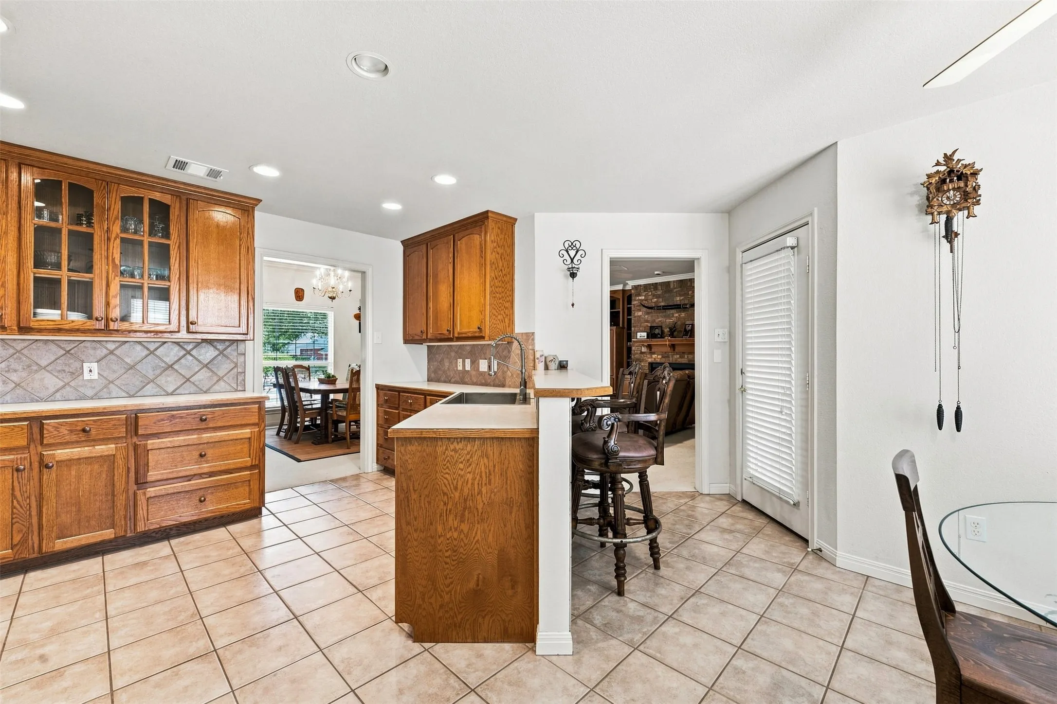 Single Family Residence For Sale in Mc Lennan County , 1209 Heatherwood, Hewitt, Texas 76643, 4 Bedroom, 3 Bathroom, 2 Garage spaces, 2,025 Sqft, built in 2001, mls#21375540, Real Estate Agent in Hewitt, Homes For Sale in Mc Lennan county, Homes For Sale in Hewitt, Realtor in Hewitt Texas, Real Estate Brokerage Independent Realty Texas, Luminita Cordes Realtor