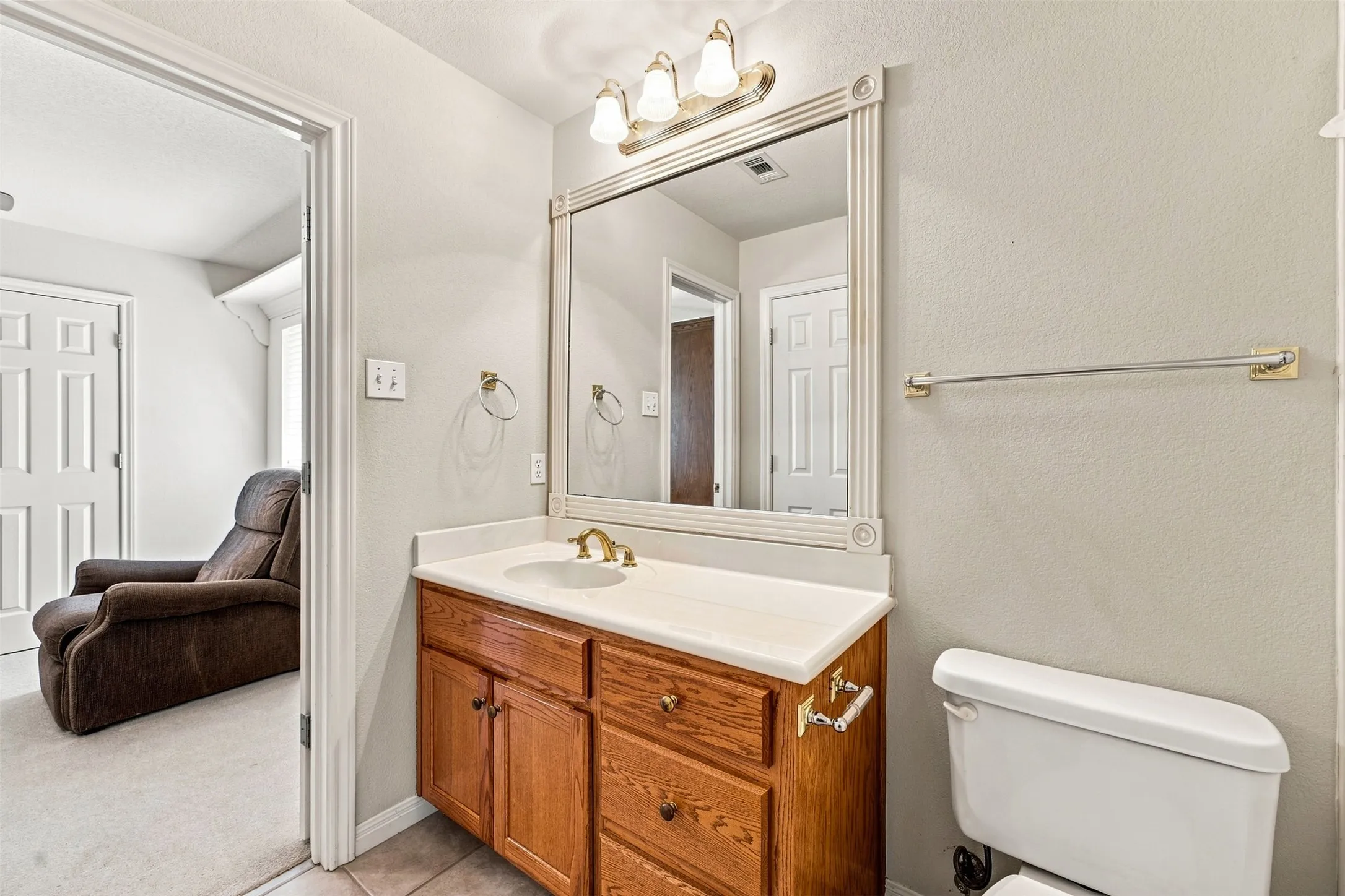 Single Family Residence For Sale in Mc Lennan County , 1209 Heatherwood, Hewitt, Texas 76643, 4 Bedroom, 3 Bathroom, 2 Garage spaces, 2,025 Sqft, built in 2001, mls#21375540, Real Estate Agent in Hewitt, Homes For Sale in Mc Lennan county, Homes For Sale in Hewitt, Realtor in Hewitt Texas, Real Estate Brokerage Independent Realty Texas, Luminita Cordes Realtor
