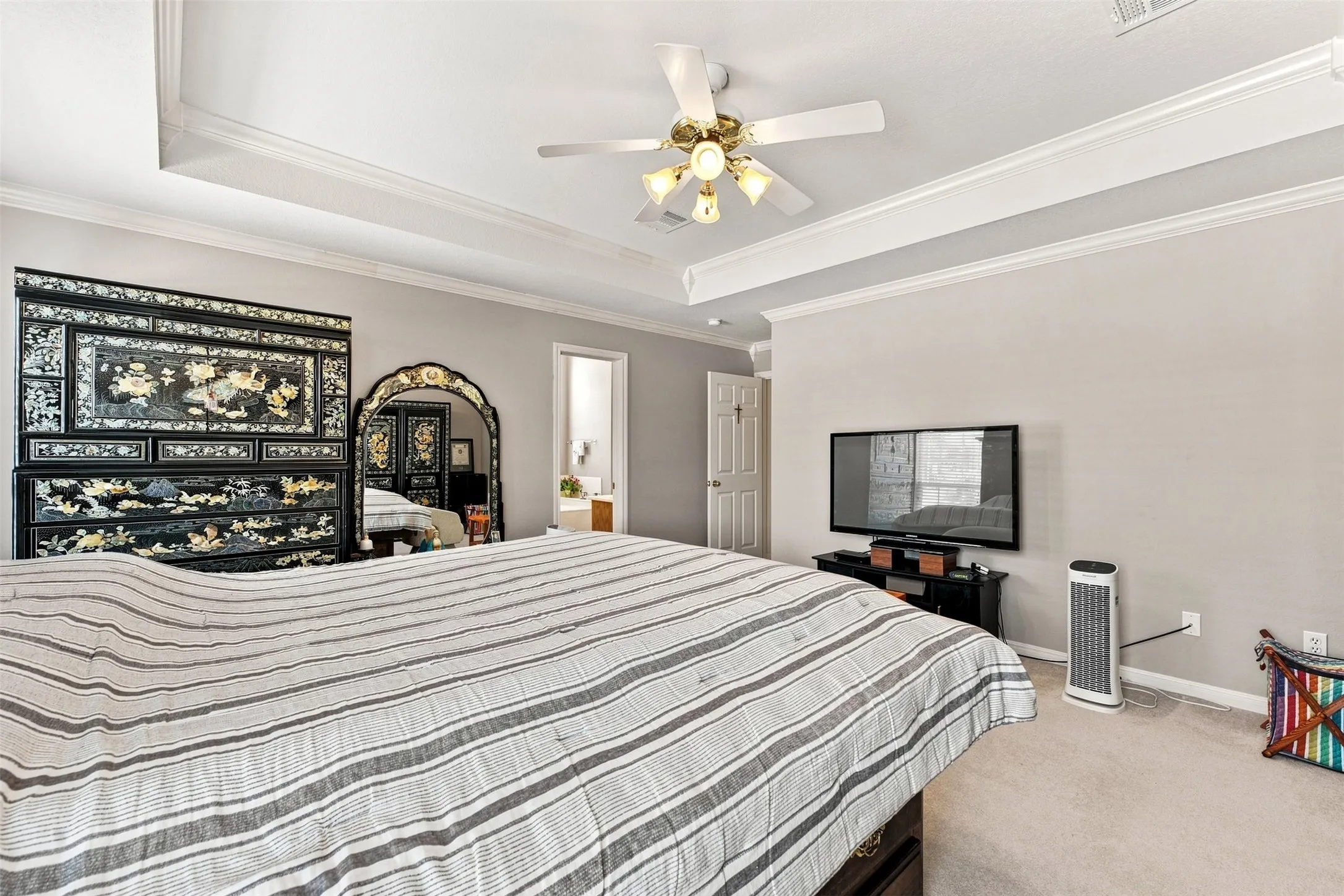 Single Family Residence For Sale in Mc Lennan County , 1209 Heatherwood, Hewitt, Texas 76643, 4 Bedroom, 3 Bathroom, 2 Garage spaces, 2,025 Sqft, built in 2001, mls#21375540, Real Estate Agent in Hewitt, Homes For Sale in Mc Lennan county, Homes For Sale in Hewitt, Realtor in Hewitt Texas, Real Estate Brokerage Independent Realty Texas, Luminita Cordes Realtor