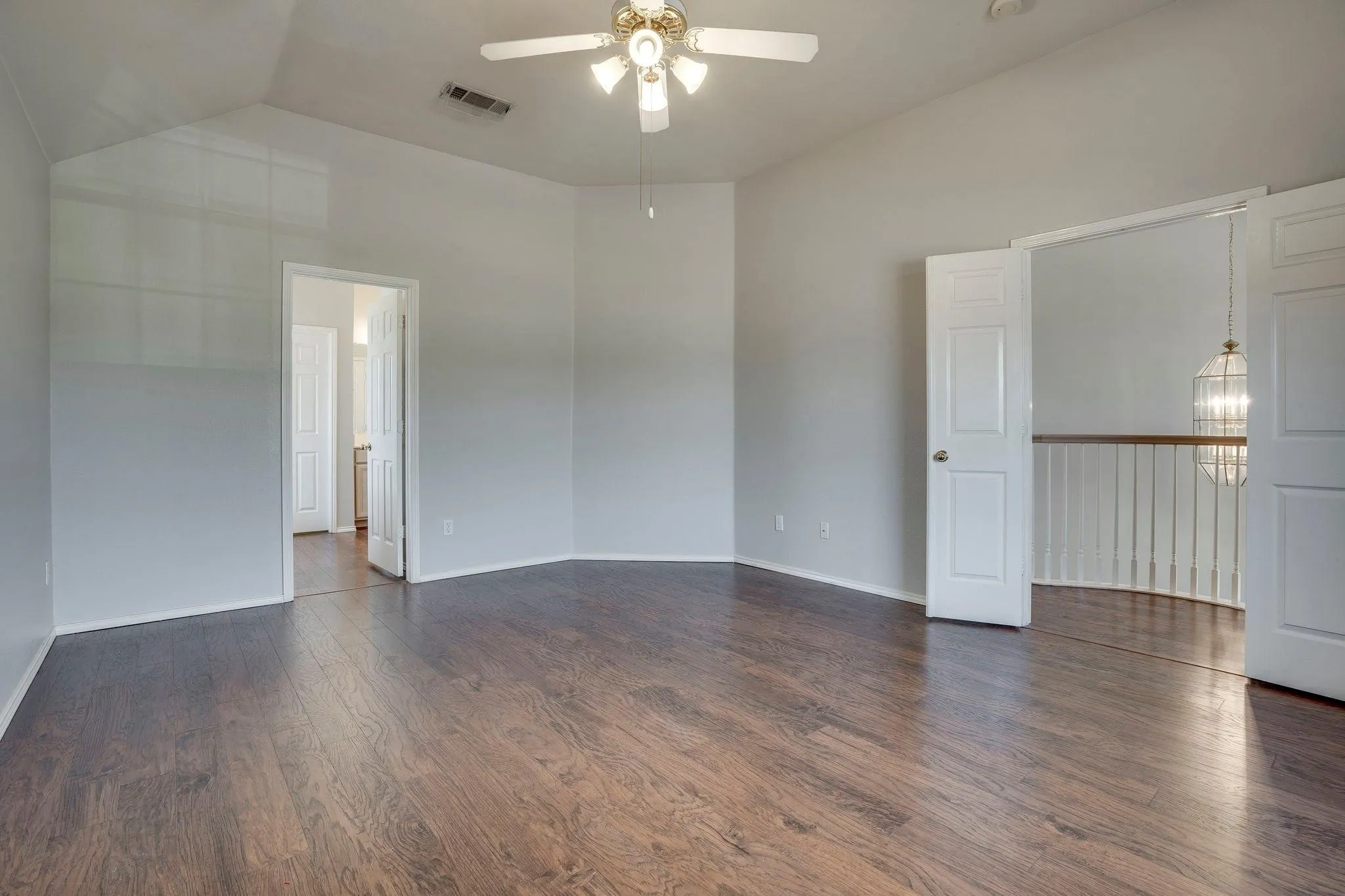 Single Family Residence For Rent in Denton County , 3816 Johnson Drive, Carrollton, Texas 75010, 4 Bedroom, 3 Bathroom, 2 Garage spaces, 2,602 Sqft, built in 1996, mls#21375571, Real Estate Agent in Carrollton, Homes For Rent in Denton county, Homes For Rent in Carrollton, Realtor in Carrollton Texas, Real Estate Brokerage Independent Realty Texas, Luminita Cordes Realtor