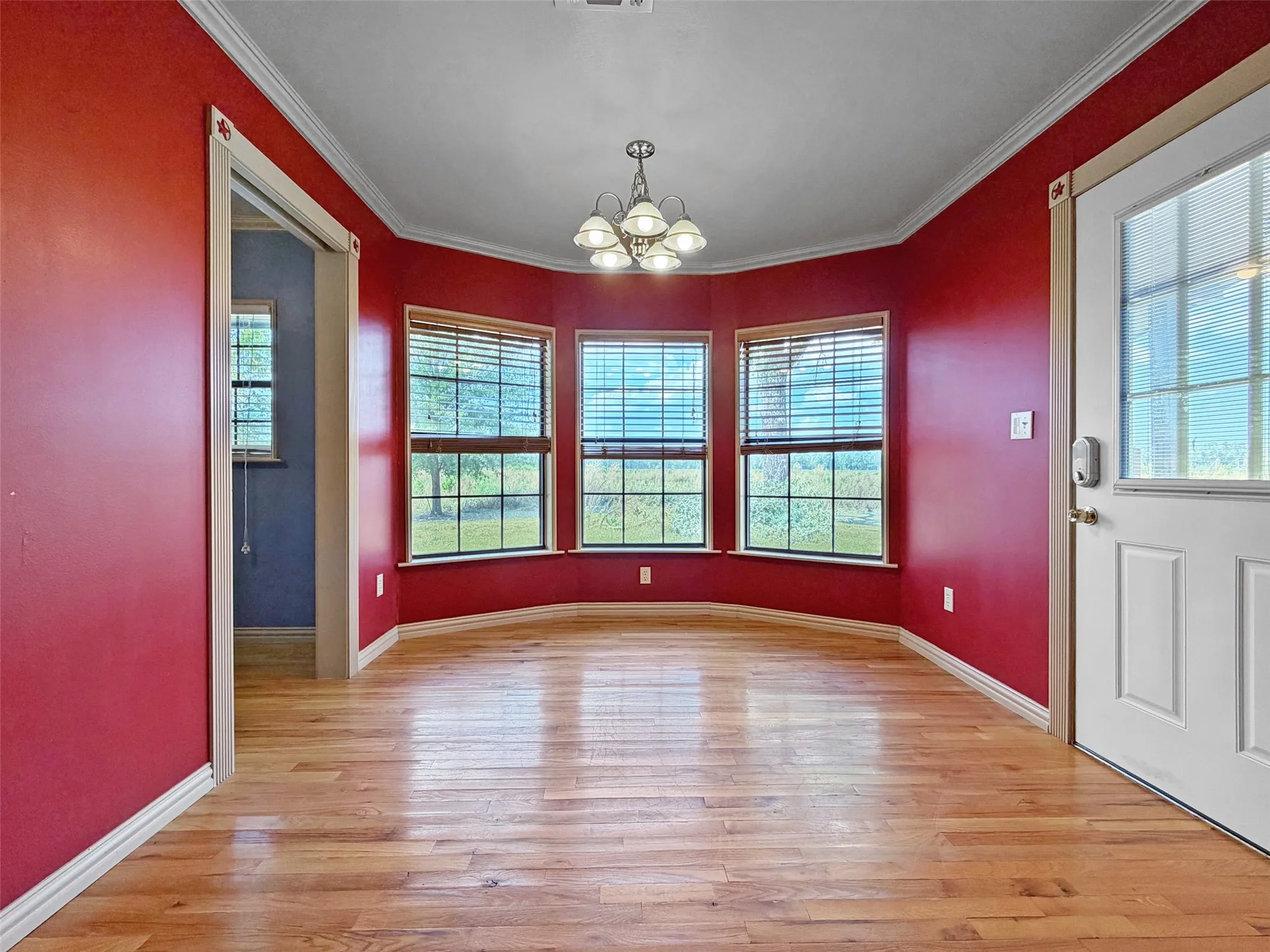 Single Family Residence For Sale in Red River (TX) County , 2461 FM 2118, Bagwell, Texas 75412, 2 Bedroom, 2 Bathroom, Garage spaces, 968 Sqft, built in 1942, mls#21375587, Real Estate Agent in Bagwell, Homes For Sale in Red River (TX) county, Homes For Sale in Bagwell, Realtor in Bagwell Texas, Real Estate Brokerage Independent Realty Texas, Luminita Cordes Realtor