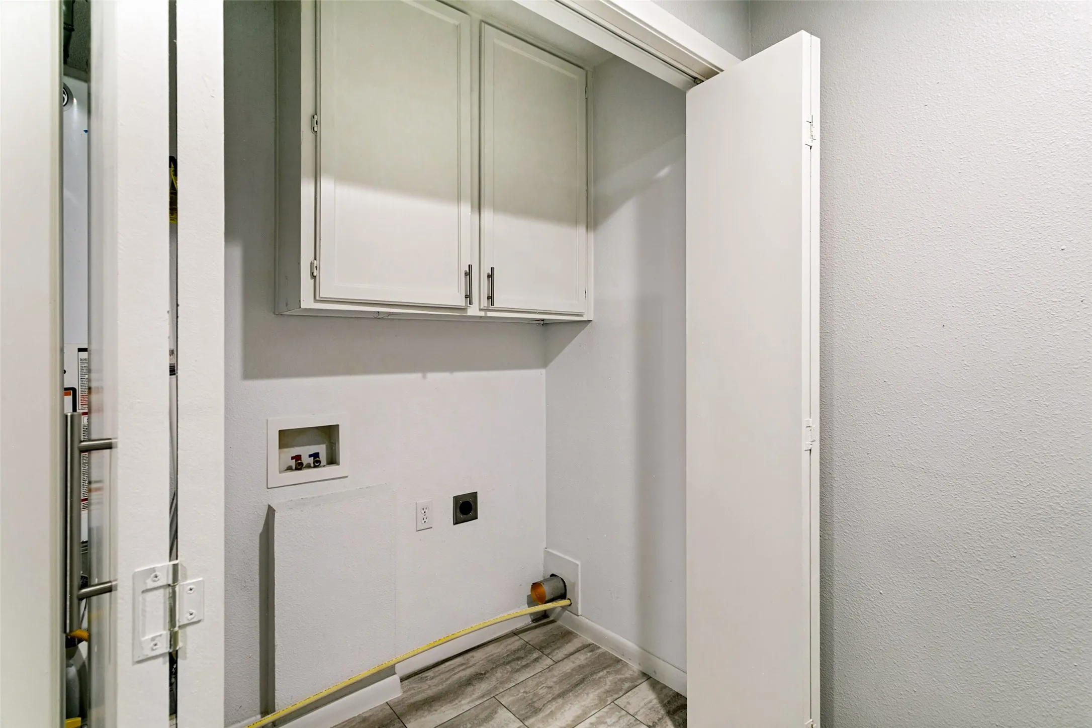 Single Family Residence For Sale in Tarrant County , 5317 Palmer Drive, Haltom City, Texas 76117, 3 Bedroom, 2 Bathroom, 1 Garage spaces, 1,228 Sqft, built in 1956, mls#21372679, Real Estate Agent in Haltom City, Homes For Sale in Tarrant county, Homes For Sale in Haltom City, Realtor in Haltom City Texas, Real Estate Brokerage Independent Realty Texas, Luminita Cordes Realtor