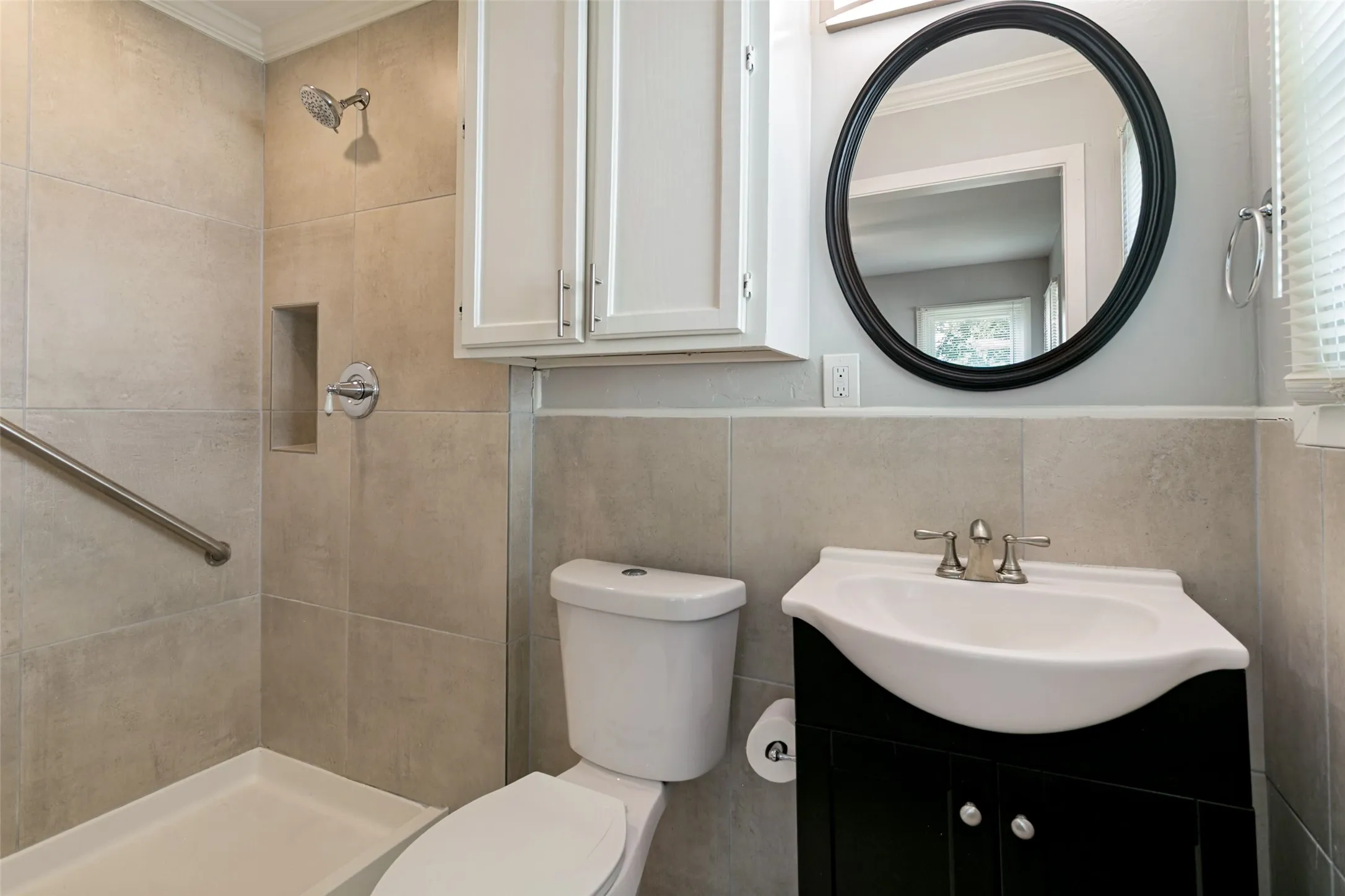 Single Family Residence For Sale in Tarrant County , 5317 Palmer Drive, Haltom City, Texas 76117, 3 Bedroom, 2 Bathroom, 1 Garage spaces, 1,228 Sqft, built in 1956, mls#21372679, Real Estate Agent in Haltom City, Homes For Sale in Tarrant county, Homes For Sale in Haltom City, Realtor in Haltom City Texas, Real Estate Brokerage Independent Realty Texas, Luminita Cordes Realtor
