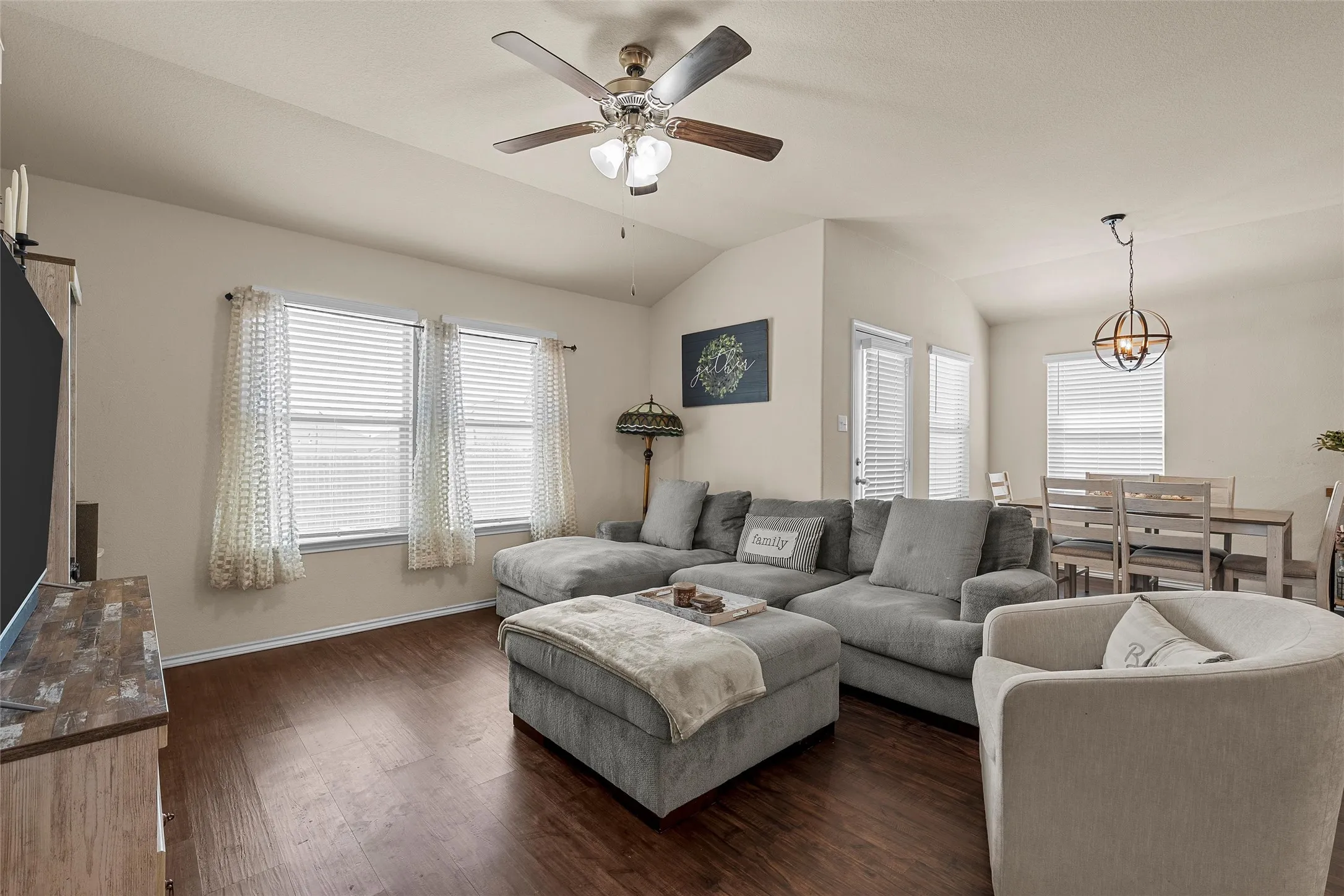 Single Family Residence For Sale in Mc Lennan County , 3016 Jackal Drive, Lorena, Texas 76655, 4 Bedroom, 2 Bathroom, 2 Garage spaces, 1,685 Sqft, built in 2019, mls#21374333, Real Estate Agent in Lorena, Homes For Sale in Mc Lennan county, Homes For Sale in Lorena, Realtor in Lorena Texas, Real Estate Brokerage Independent Realty Texas, Luminita Cordes Realtor