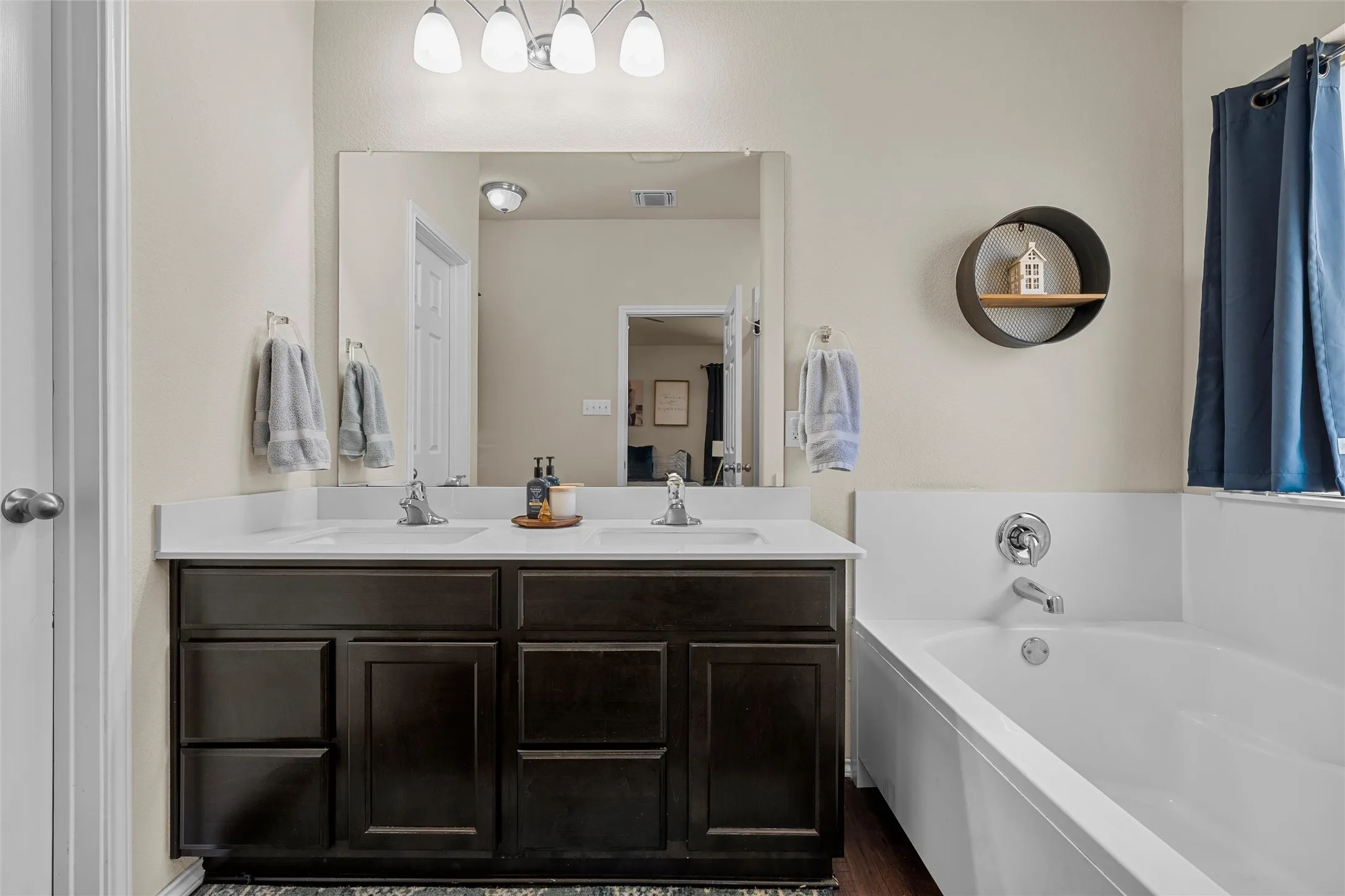 Single Family Residence For Sale in Mc Lennan County , 3016 Jackal Drive, Lorena, Texas 76655, 4 Bedroom, 2 Bathroom, 2 Garage spaces, 1,685 Sqft, built in 2019, mls#21374333, Real Estate Agent in Lorena, Homes For Sale in Mc Lennan county, Homes For Sale in Lorena, Realtor in Lorena Texas, Real Estate Brokerage Independent Realty Texas, Luminita Cordes Realtor