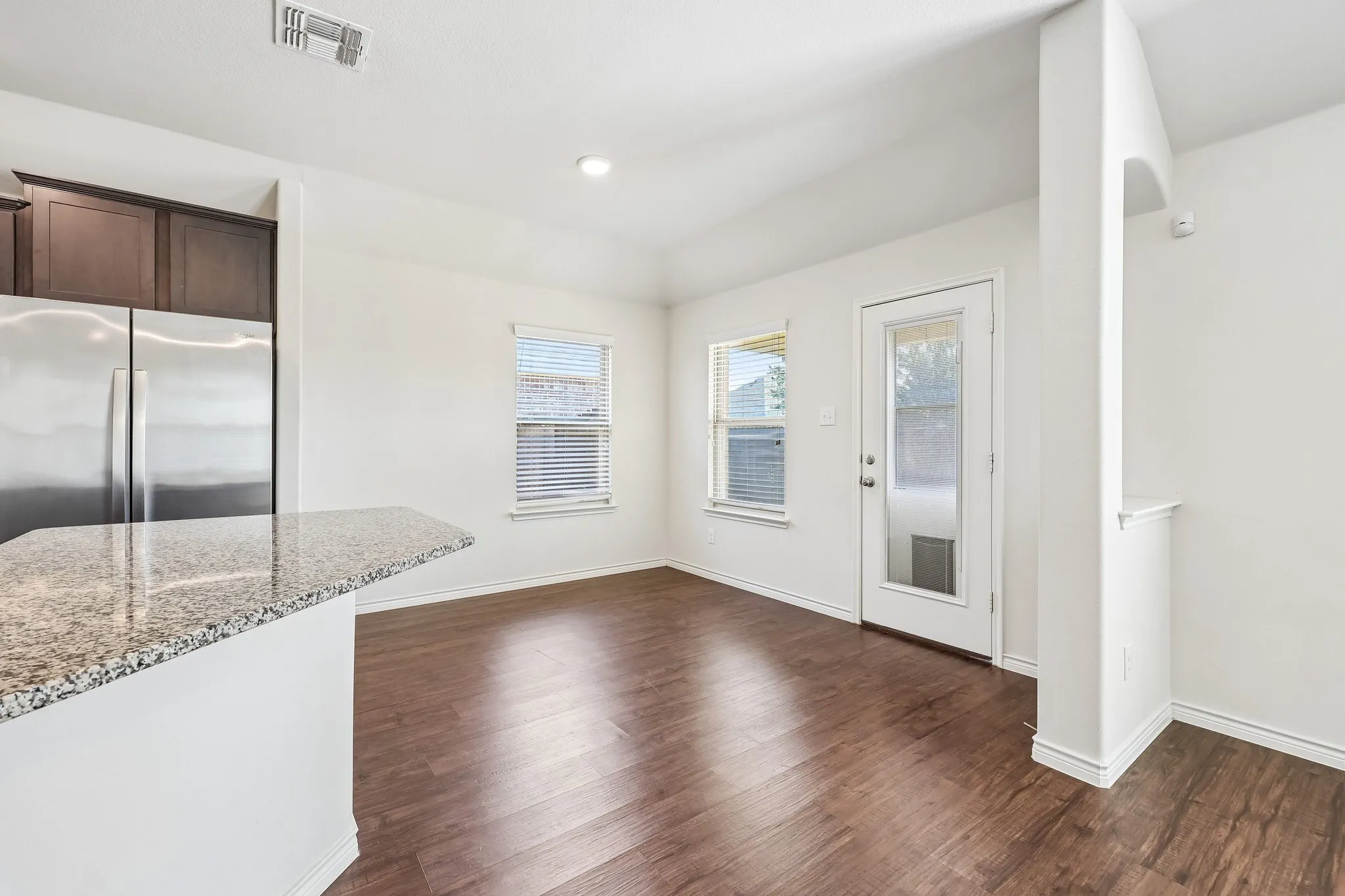 Single Family Residence For Sale in Denton County , 3204 Brazos Drive, Little Elm, Texas 75068, 3 Bedroom, 2 Bathroom, 2 Garage spaces, 1,689 Sqft, built in 2018, mls#21374416, Real Estate Agent in Little Elm, Homes For Sale in Denton county, Homes For Sale in Little Elm, Realtor in Little Elm Texas, Real Estate Brokerage Independent Realty Texas, Luminita Cordes Realtor