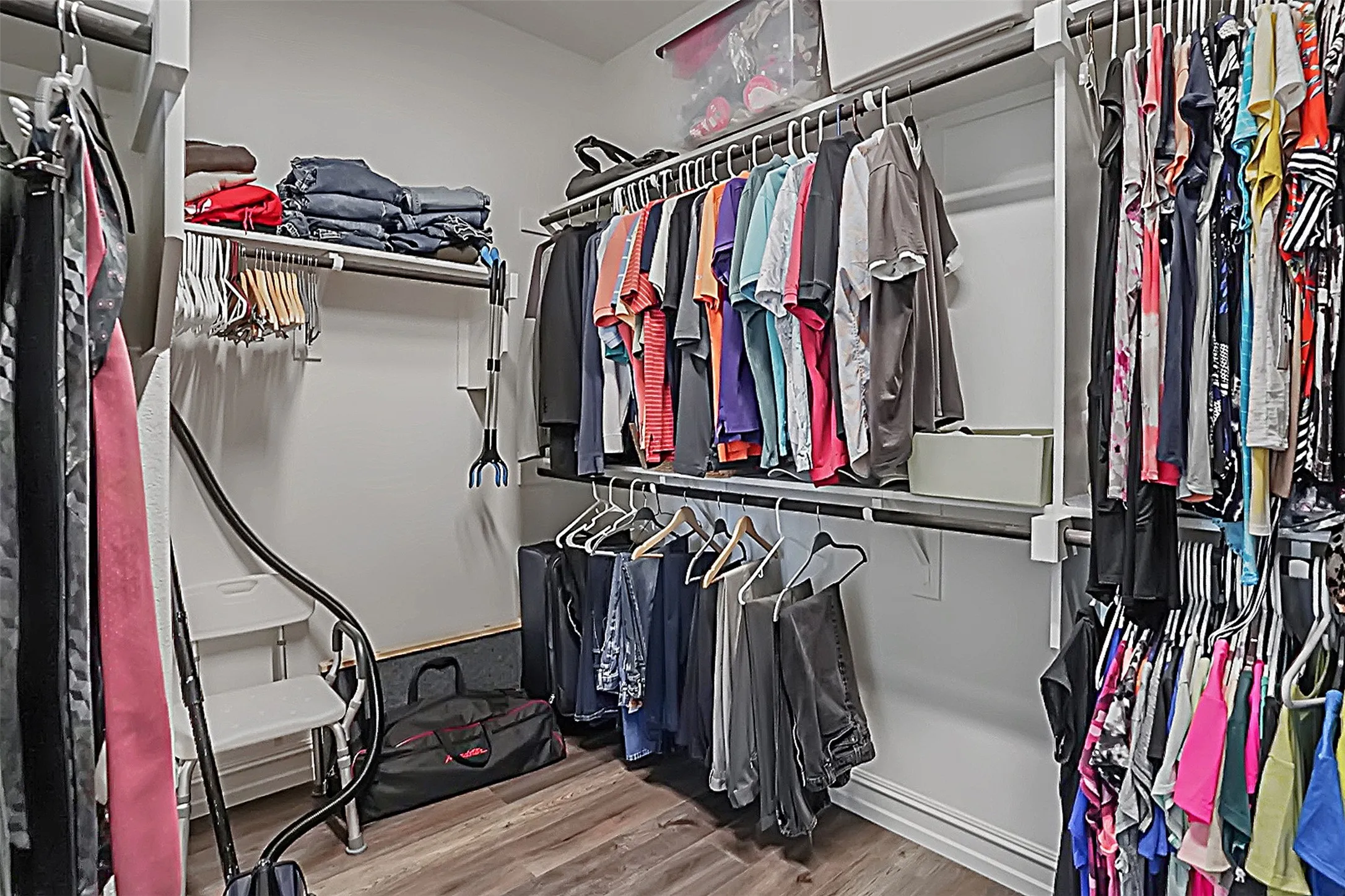 Single Family Residence For Sale in Collin County , 2700 Gillingham Lane, Mc Kinney, Texas 75071, 3 Bedroom, 2 Bathroom, 2 Garage spaces, 2,179 Sqft, built in 2020, mls#21375568, Real Estate Agent in Mc Kinney, Homes For Sale in Collin county, Homes For Sale in Mc Kinney, Realtor in Mc Kinney Texas, Real Estate Brokerage Independent Realty Texas, Luminita Cordes Realtor