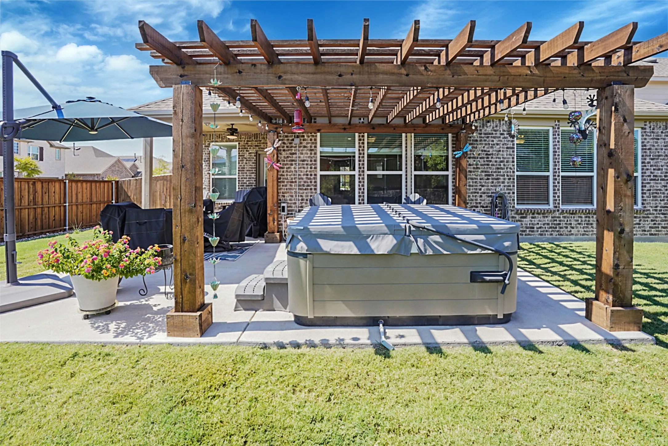 Single Family Residence For Sale in Collin County , 2700 Gillingham Lane, Mc Kinney, Texas 75071, 3 Bedroom, 2 Bathroom, 2 Garage spaces, 2,179 Sqft, built in 2020, mls#21375568, Real Estate Agent in Mc Kinney, Homes For Sale in Collin county, Homes For Sale in Mc Kinney, Realtor in Mc Kinney Texas, Real Estate Brokerage Independent Realty Texas, Luminita Cordes Realtor