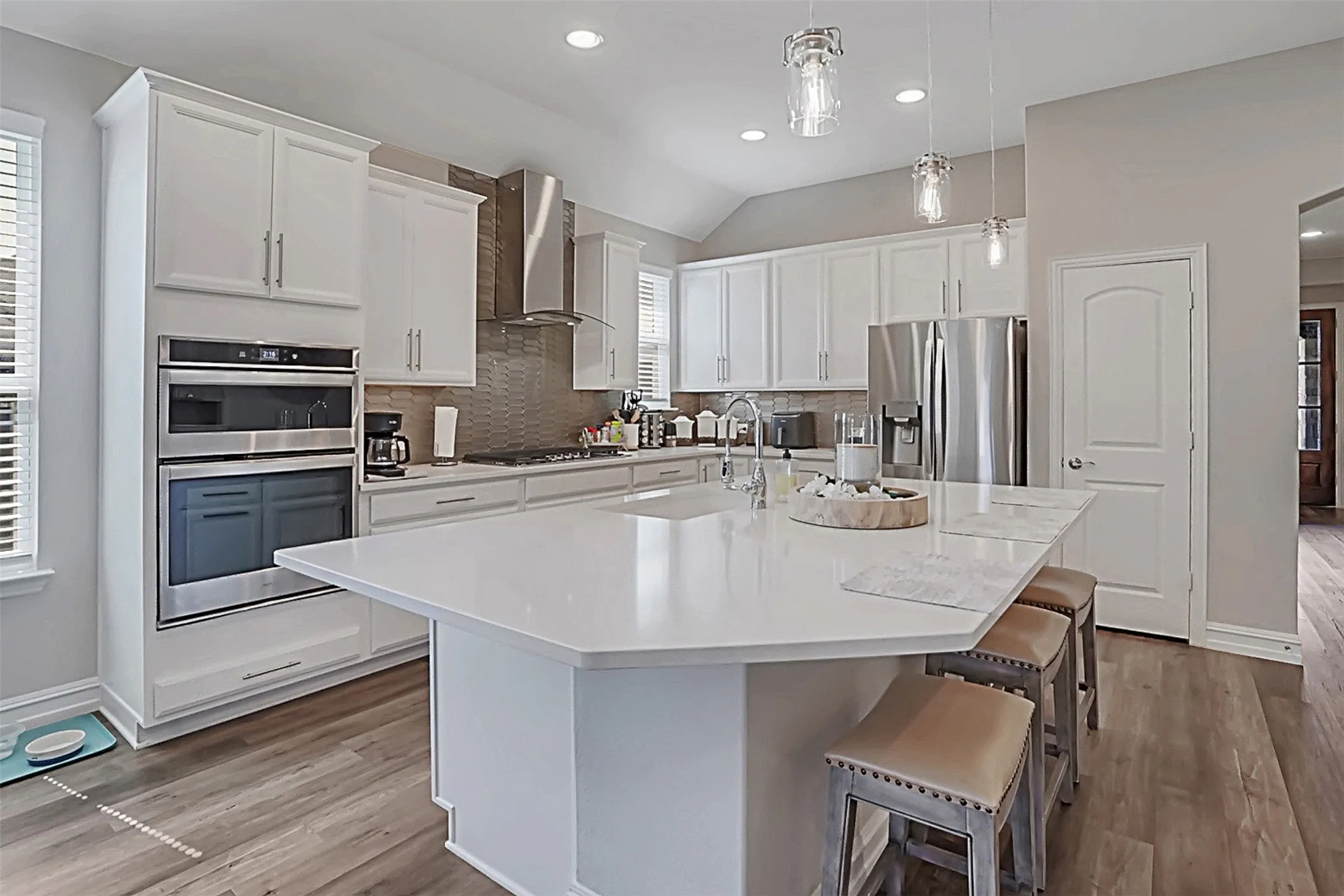 Single Family Residence For Sale in Collin County , 2700 Gillingham Lane, Mc Kinney, Texas 75071, 3 Bedroom, 2 Bathroom, 2 Garage spaces, 2,179 Sqft, built in 2020, mls#21375568, Real Estate Agent in Mc Kinney, Homes For Sale in Collin county, Homes For Sale in Mc Kinney, Realtor in Mc Kinney Texas, Real Estate Brokerage Independent Realty Texas, Luminita Cordes Realtor