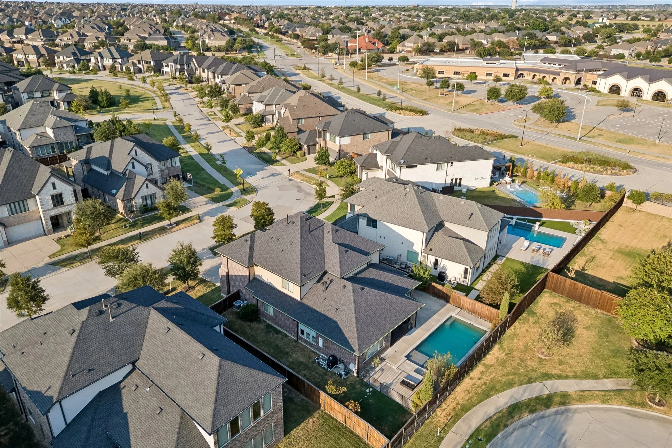 Single Family Residence For Sale in Denton County , 769 Laverton Drive, Frisco, Texas 75036, 5 Bedroom, 7 Bathroom, 3 Garage spaces, 4,267 Sqft, built in 2016, mls#21370801, Real Estate Agent in Frisco, Homes For Sale in Denton county, Homes For Sale in Frisco, Realtor in Frisco Texas, Real Estate Brokerage Independent Realty Texas, Luminita Cordes Realtor