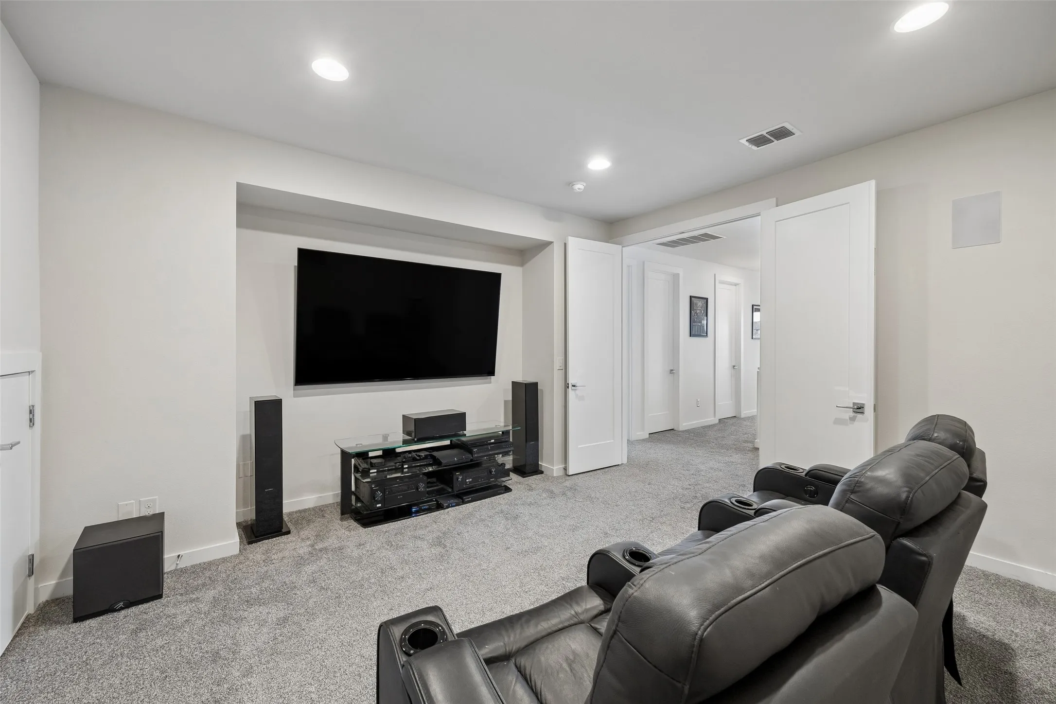 Single Family Residence For Sale in Denton County , 769 Laverton Drive, Frisco, Texas 75036, 5 Bedroom, 7 Bathroom, 3 Garage spaces, 4,267 Sqft, built in 2016, mls#21370801, Real Estate Agent in Frisco, Homes For Sale in Denton county, Homes For Sale in Frisco, Realtor in Frisco Texas, Real Estate Brokerage Independent Realty Texas, Luminita Cordes Realtor