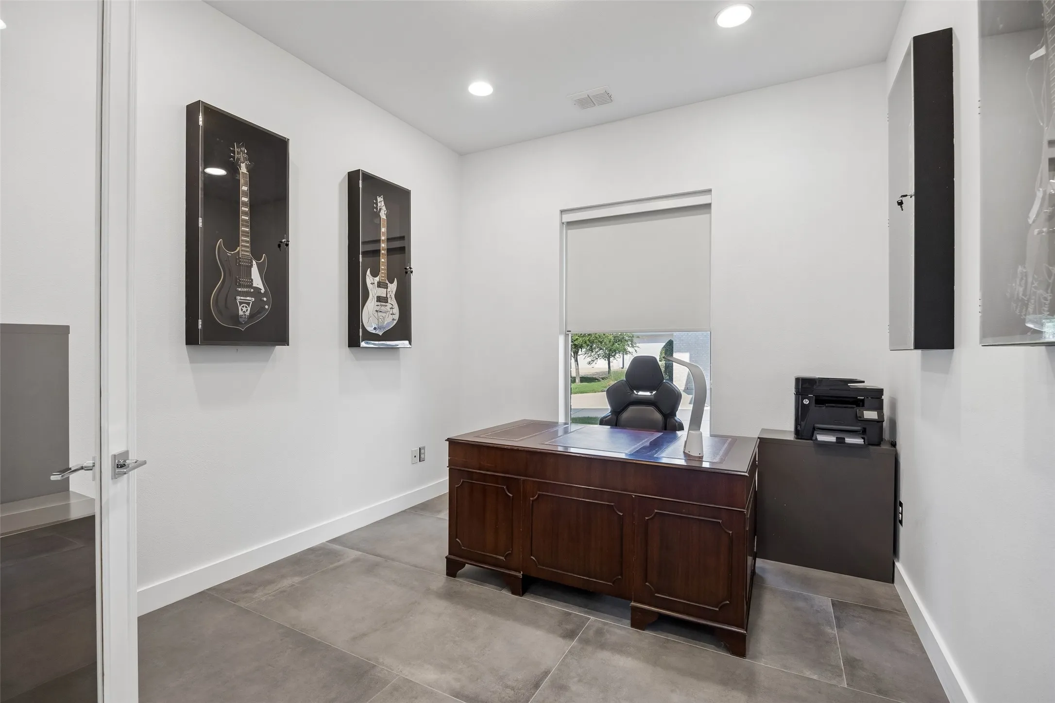 Single Family Residence For Sale in Denton County , 769 Laverton Drive, Frisco, Texas 75036, 5 Bedroom, 7 Bathroom, 3 Garage spaces, 4,267 Sqft, built in 2016, mls#21370801, Real Estate Agent in Frisco, Homes For Sale in Denton county, Homes For Sale in Frisco, Realtor in Frisco Texas, Real Estate Brokerage Independent Realty Texas, Luminita Cordes Realtor