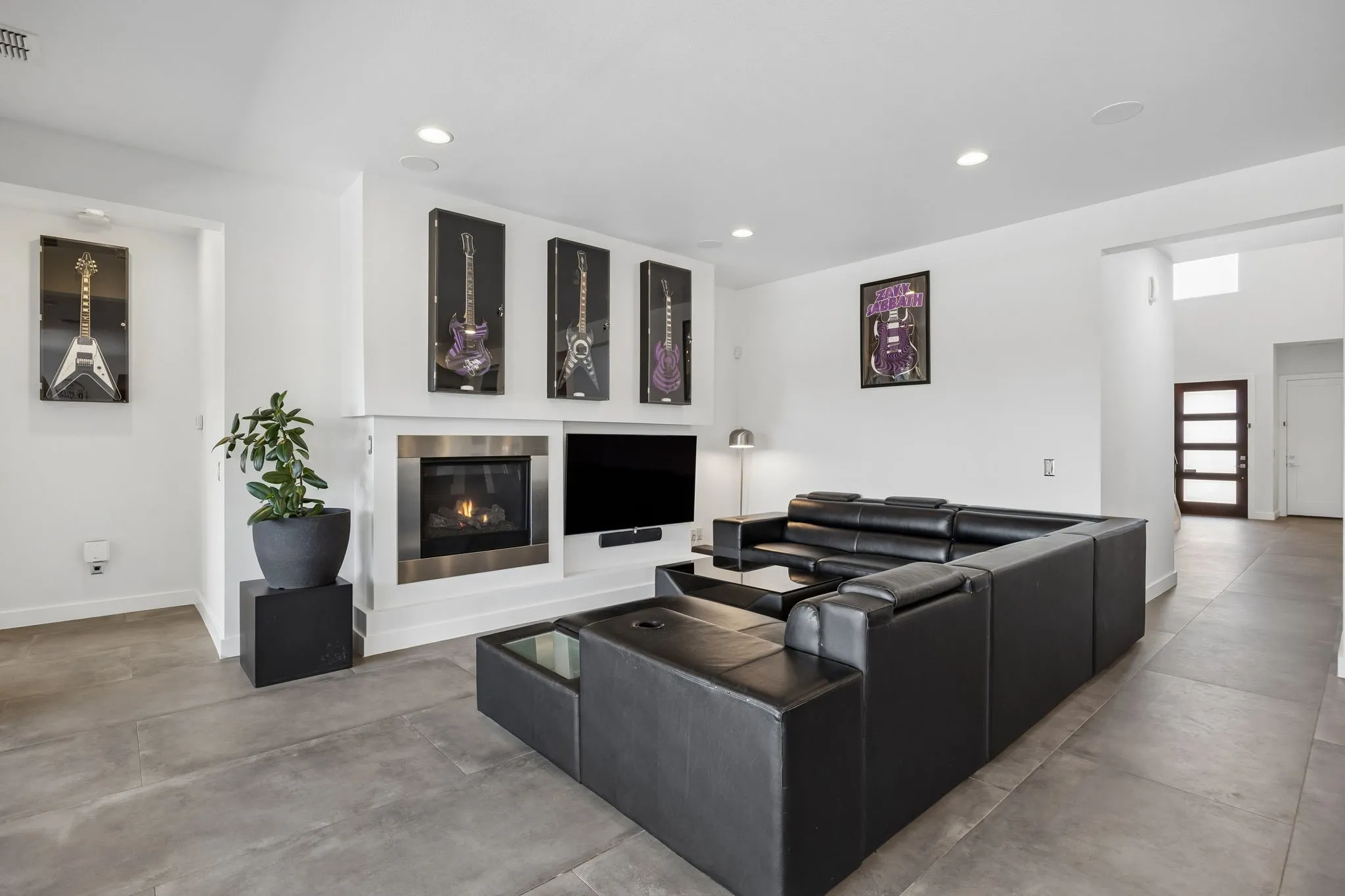 Single Family Residence For Sale in Denton County , 769 Laverton Drive, Frisco, Texas 75036, 5 Bedroom, 7 Bathroom, 3 Garage spaces, 4,267 Sqft, built in 2016, mls#21370801, Real Estate Agent in Frisco, Homes For Sale in Denton county, Homes For Sale in Frisco, Realtor in Frisco Texas, Real Estate Brokerage Independent Realty Texas, Luminita Cordes Realtor