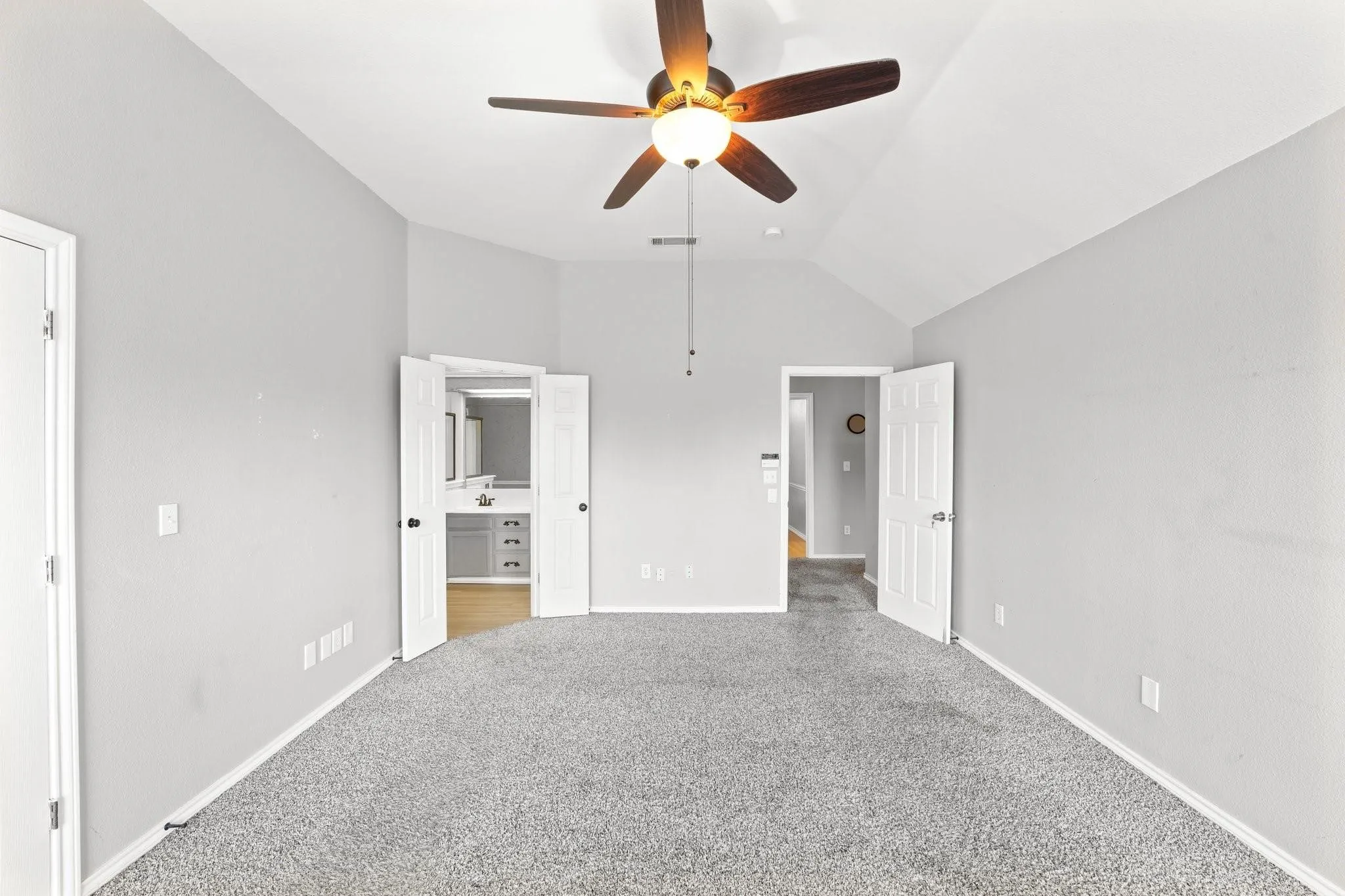 Single Family Residence For Rent in Tarrant County , 1801 Overland Street, Fort Worth, Texas 76131, 3 Bedroom, 3 Bathroom, 2 Garage spaces, 1,926 Sqft, built in 1996, mls#21375617, Real Estate Agent in Fort Worth, Homes For Rent in Tarrant county, Homes For Rent in Fort Worth, Realtor in Fort Worth Texas, Real Estate Brokerage Independent Realty Texas, Luminita Cordes Realtor