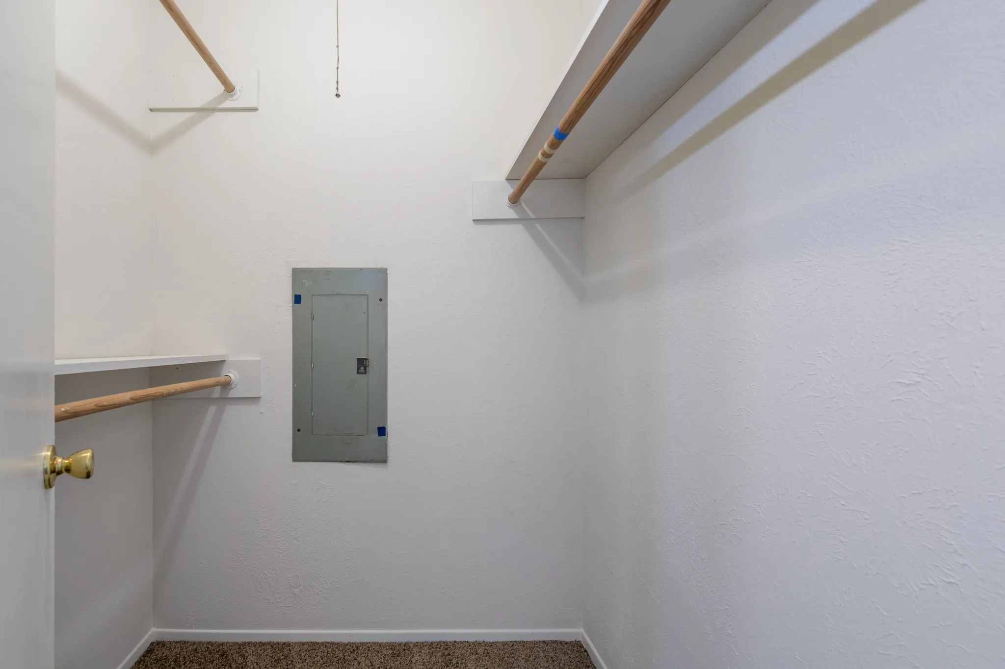 Single Family Residence For Rent in Tarrant County , 209 Pebblebrook Street, Arlington, Texas 76014, 3 Bedroom, 2 Bathroom, 2 Garage spaces, 1,626 Sqft, built in 1975, mls#21375597, Real Estate Agent in Arlington, Homes For Rent in Tarrant county, Homes For Rent in Arlington, Realtor in Arlington Texas, Real Estate Brokerage Independent Realty Texas, Luminita Cordes Realtor